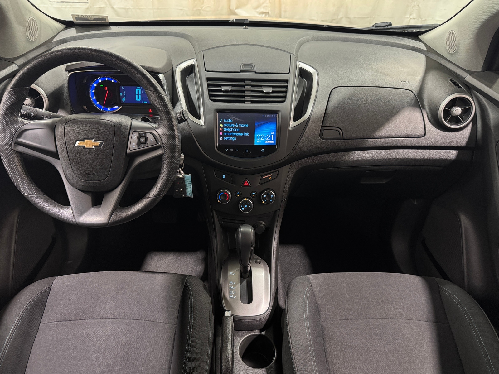 Thumbnail: 2016 Chevrolet Trax - 3
