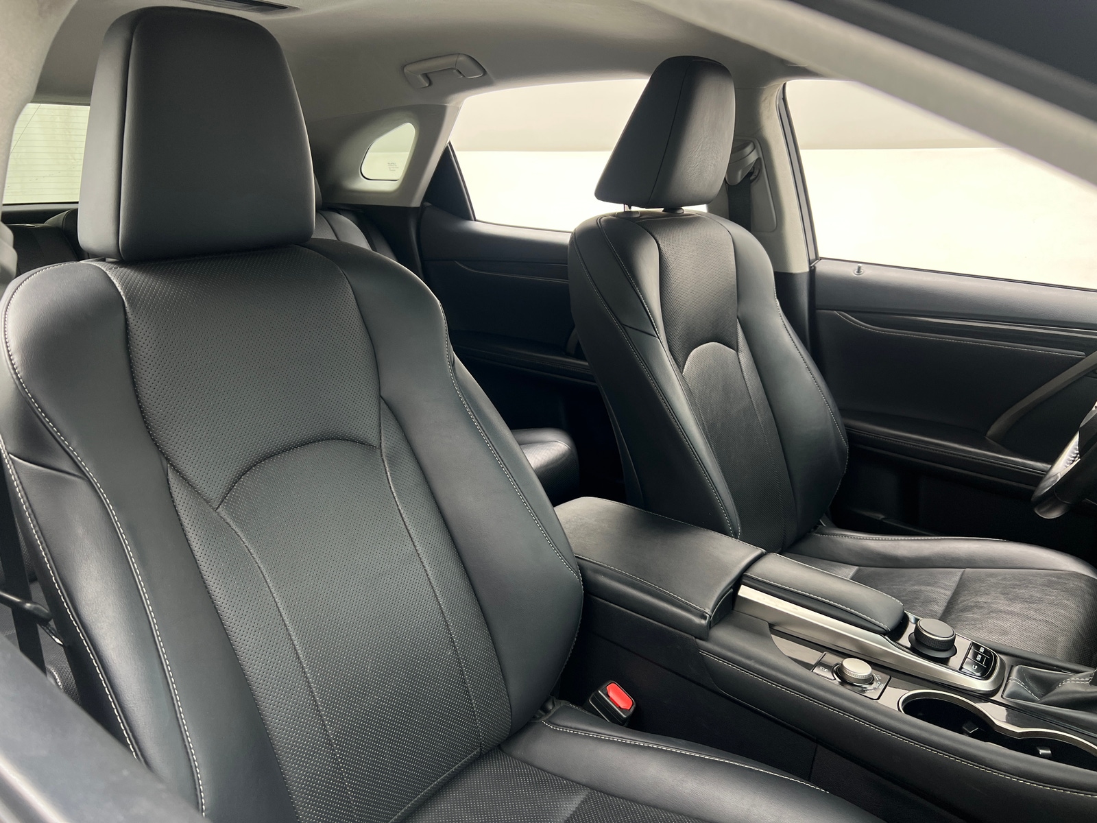 Thumbnail: 2019 Lexus RX - 2