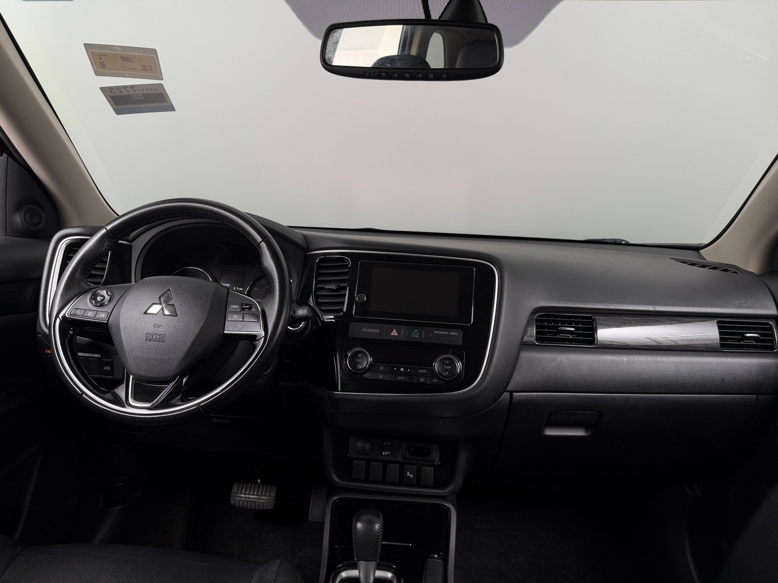 Thumbnail: 2018 Mitsubishi Outlander - 2