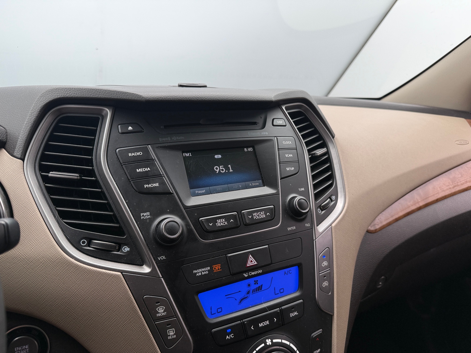 Thumbnail: 2014 Hyundai Santa Fe - 3