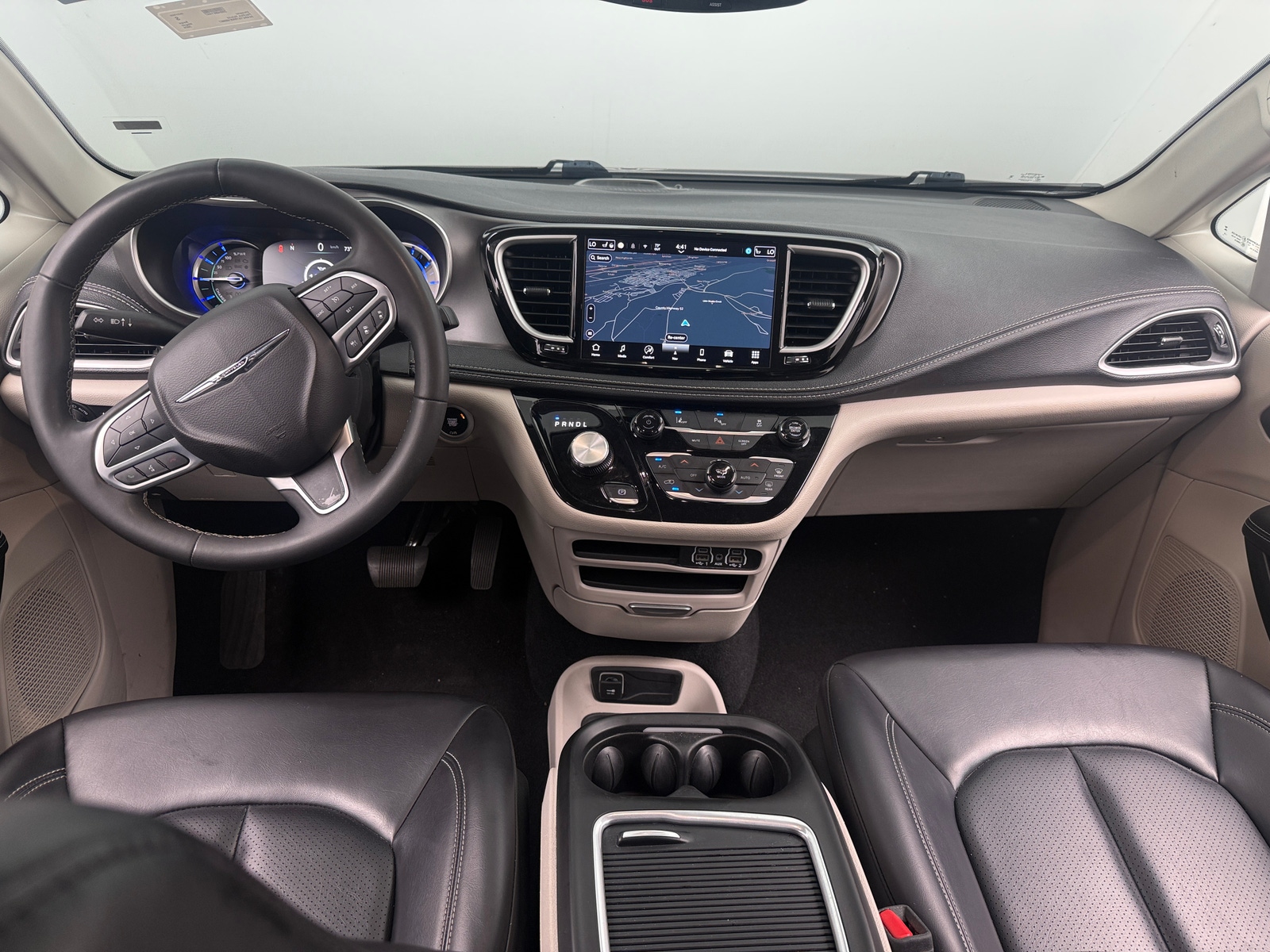 Thumbnail: 2024 Chrysler Pacifica - 2