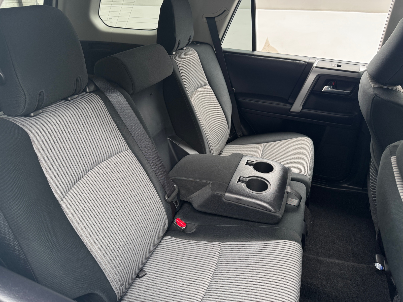 Thumbnail: 2016 Toyota 4Runner - 6
