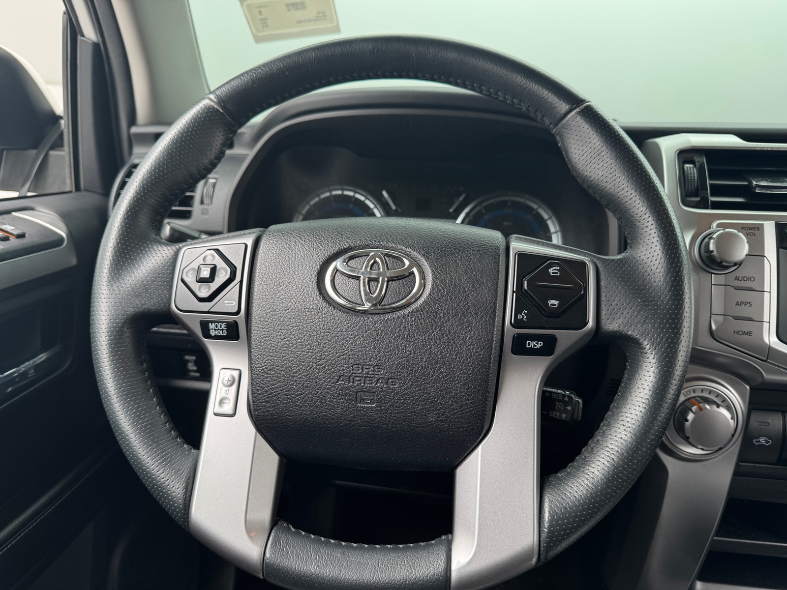 Thumbnail: 2016 Toyota 4Runner - 5