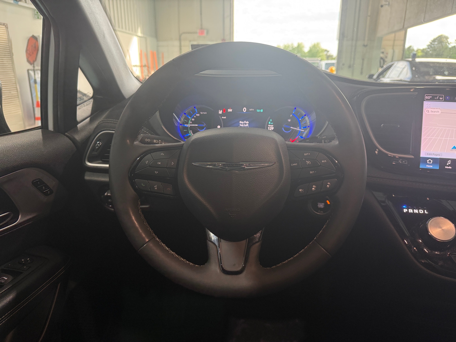 Thumbnail: 2024 Chrysler Pacifica - 5