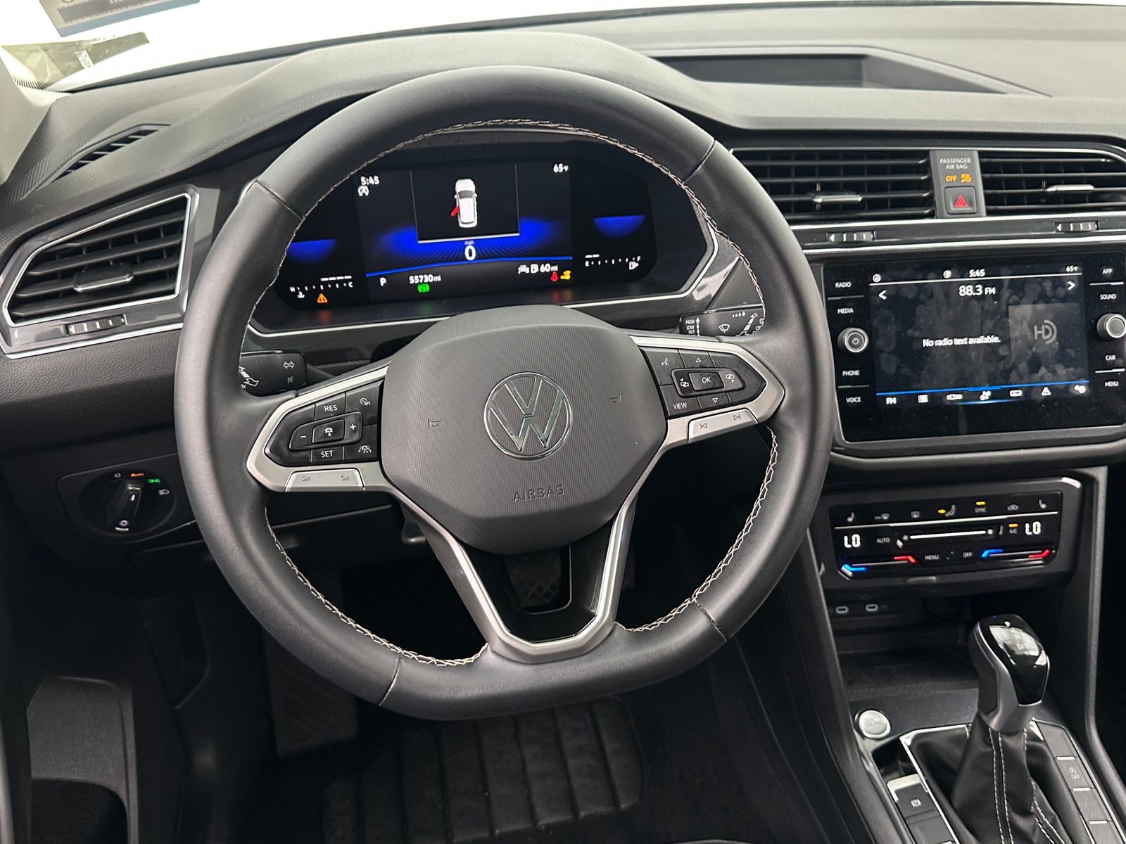 Thumbnail: 2022 Volkswagen Tiguan - 4