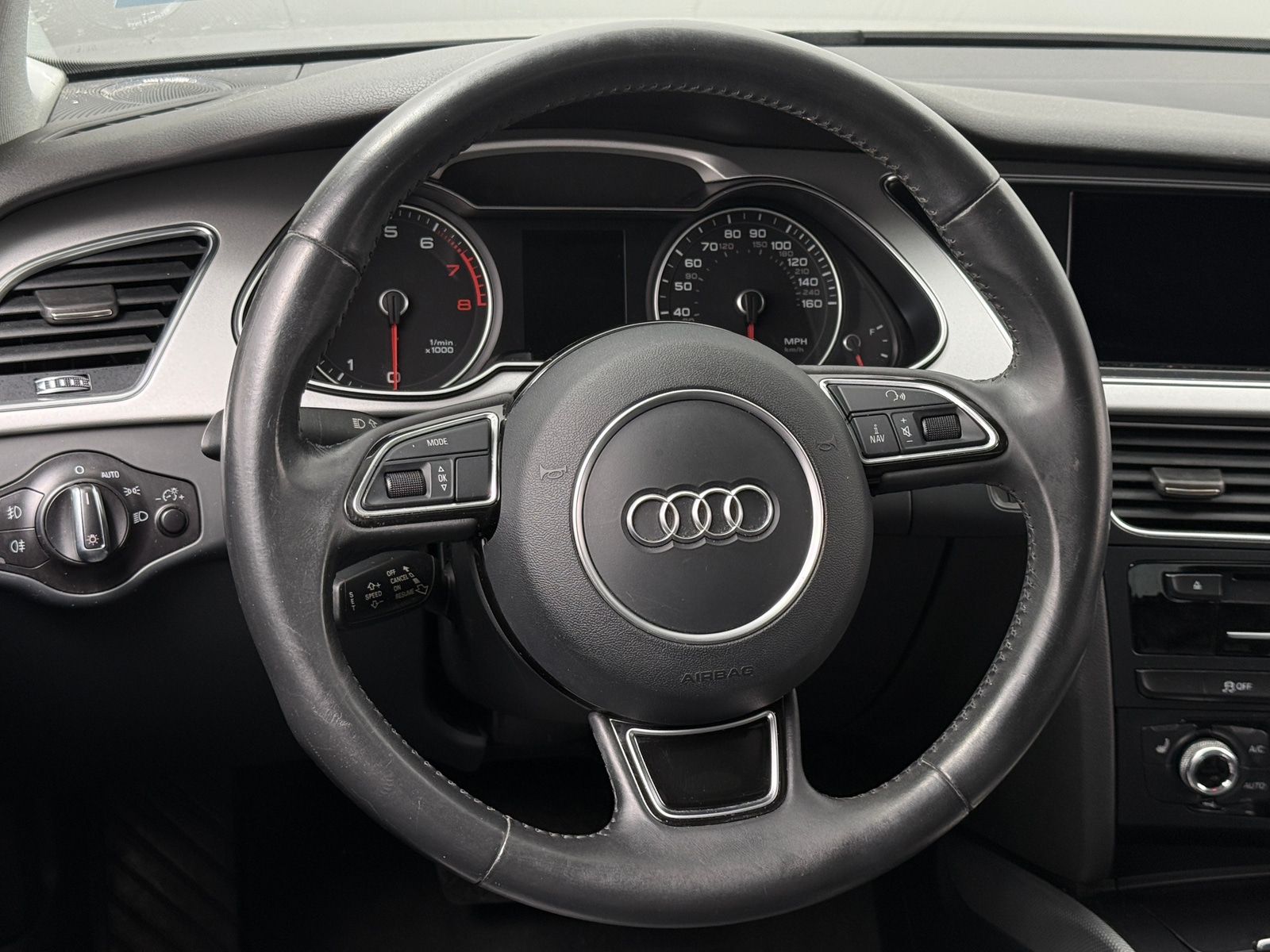 Thumbnail: 2016 Audi A4 - 4
