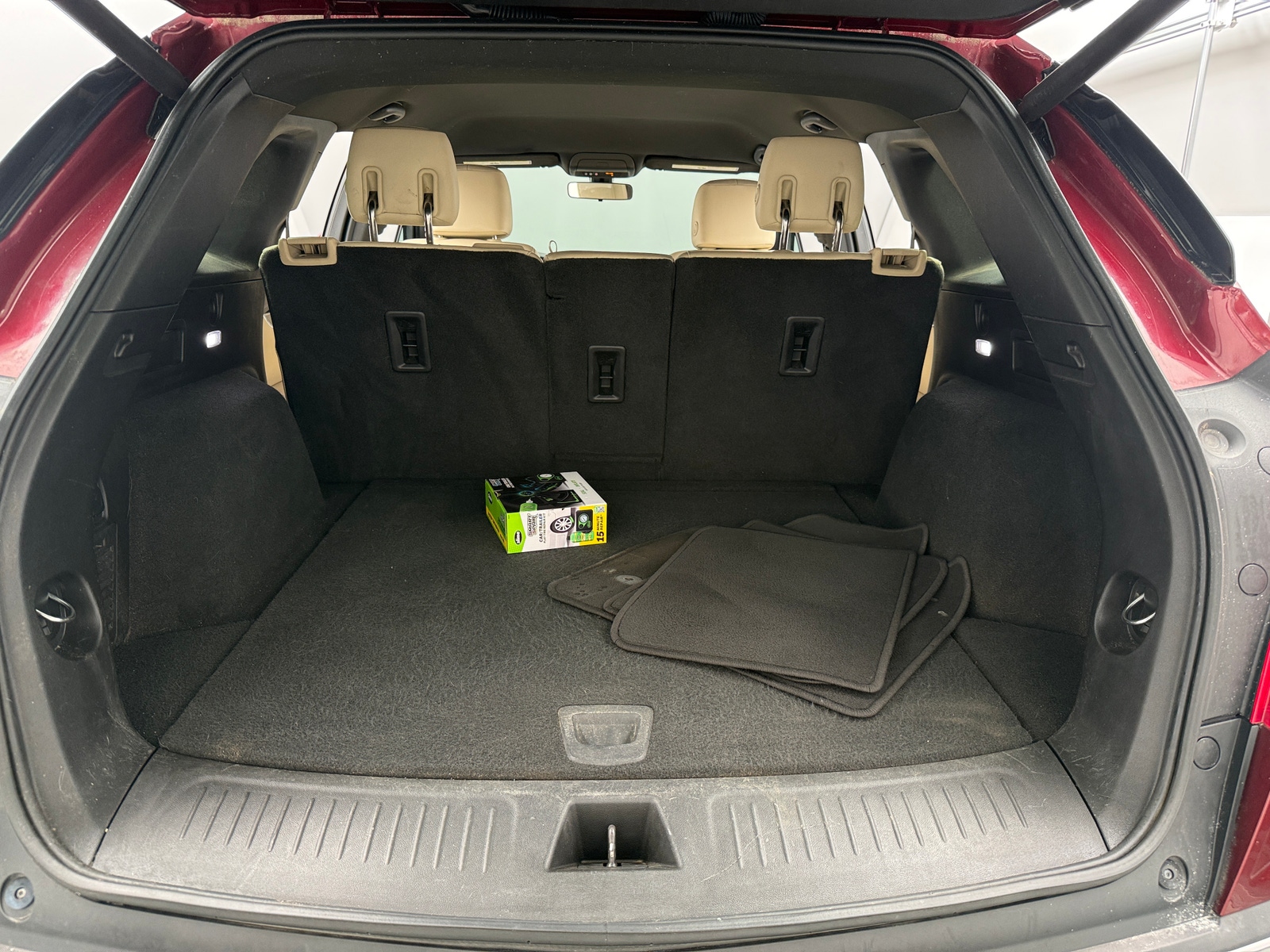 Thumbnail: 2018 Cadillac XT5 - 6