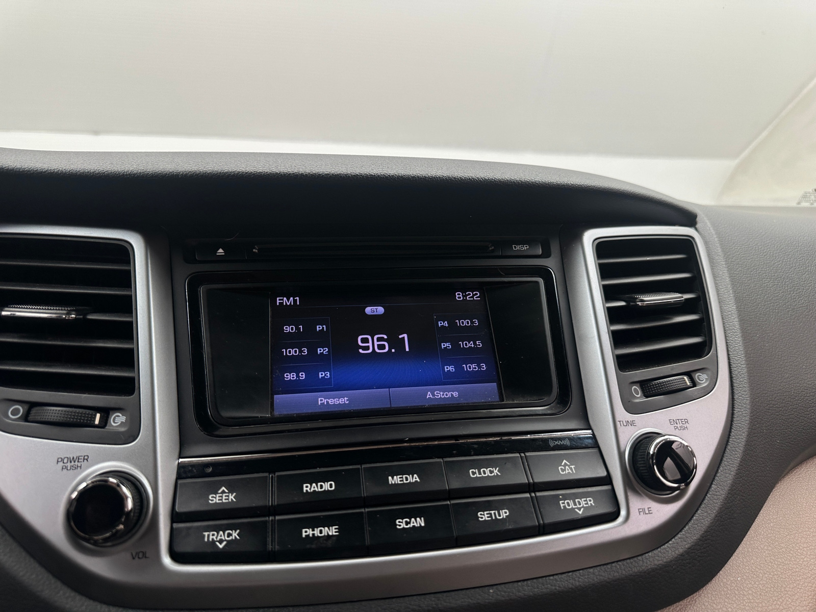 Thumbnail: 2017 Hyundai Tucson - 4