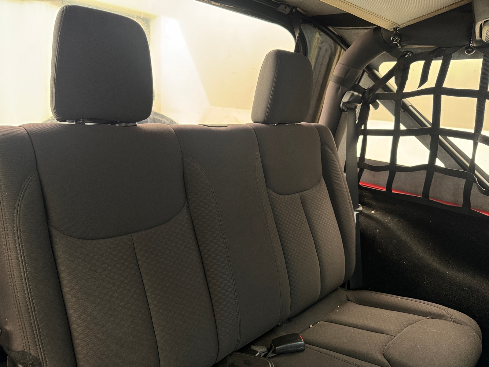 Thumbnail: 2015 Jeep Wrangler - 6