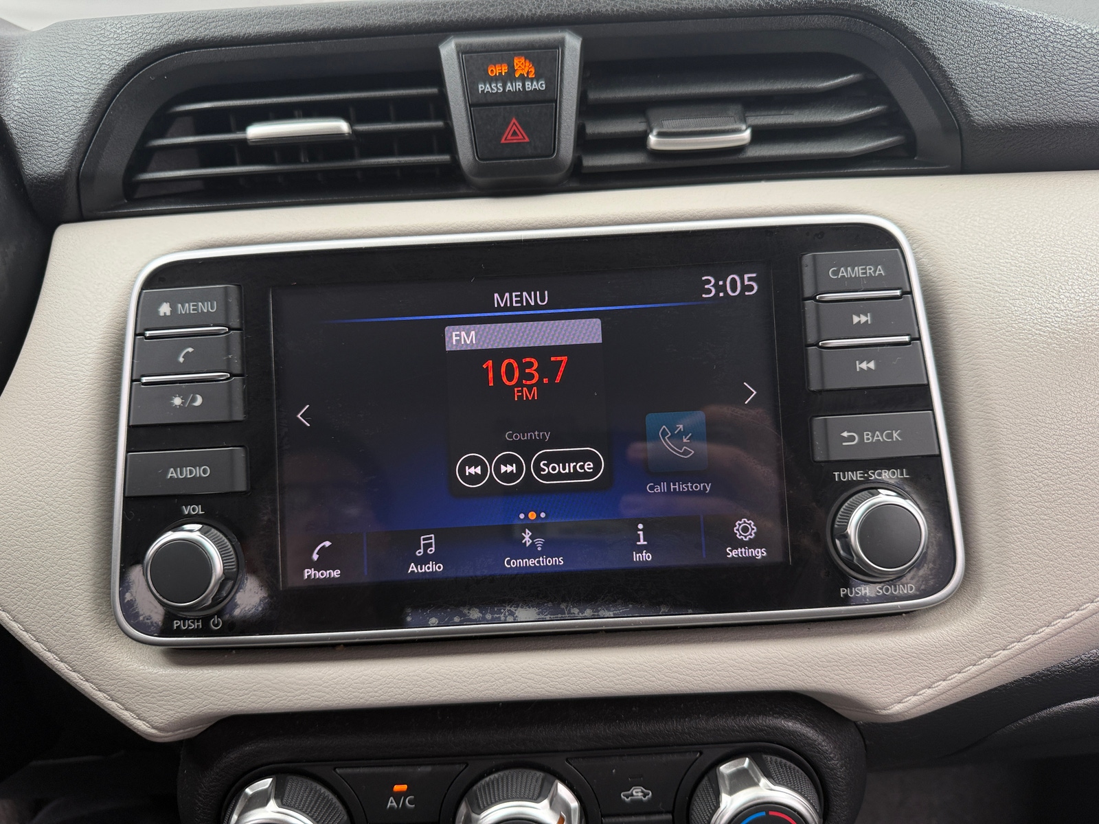 Thumbnail: 2022 Nissan Versa - 4