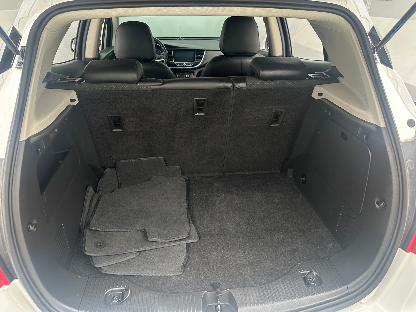 Thumbnail: 2018 Buick Encore - 6
