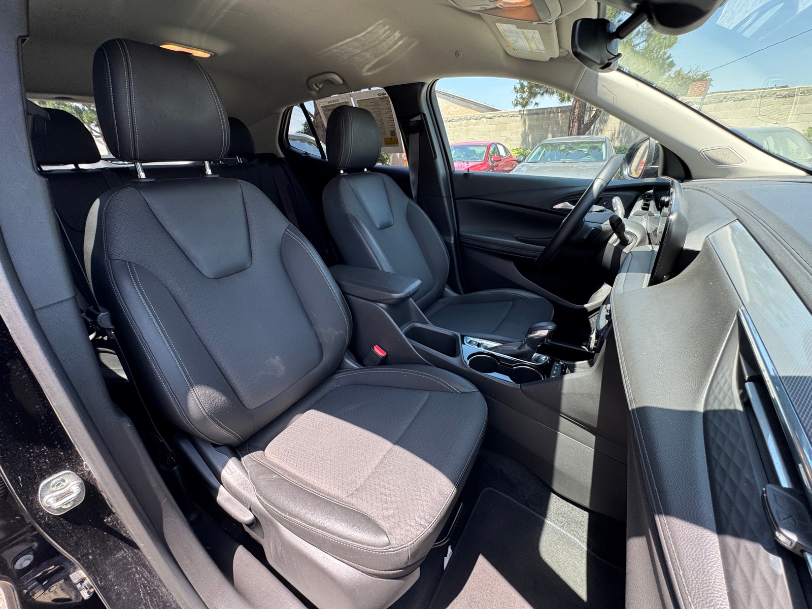 Thumbnail: 2025 Buick Encore GX - 2