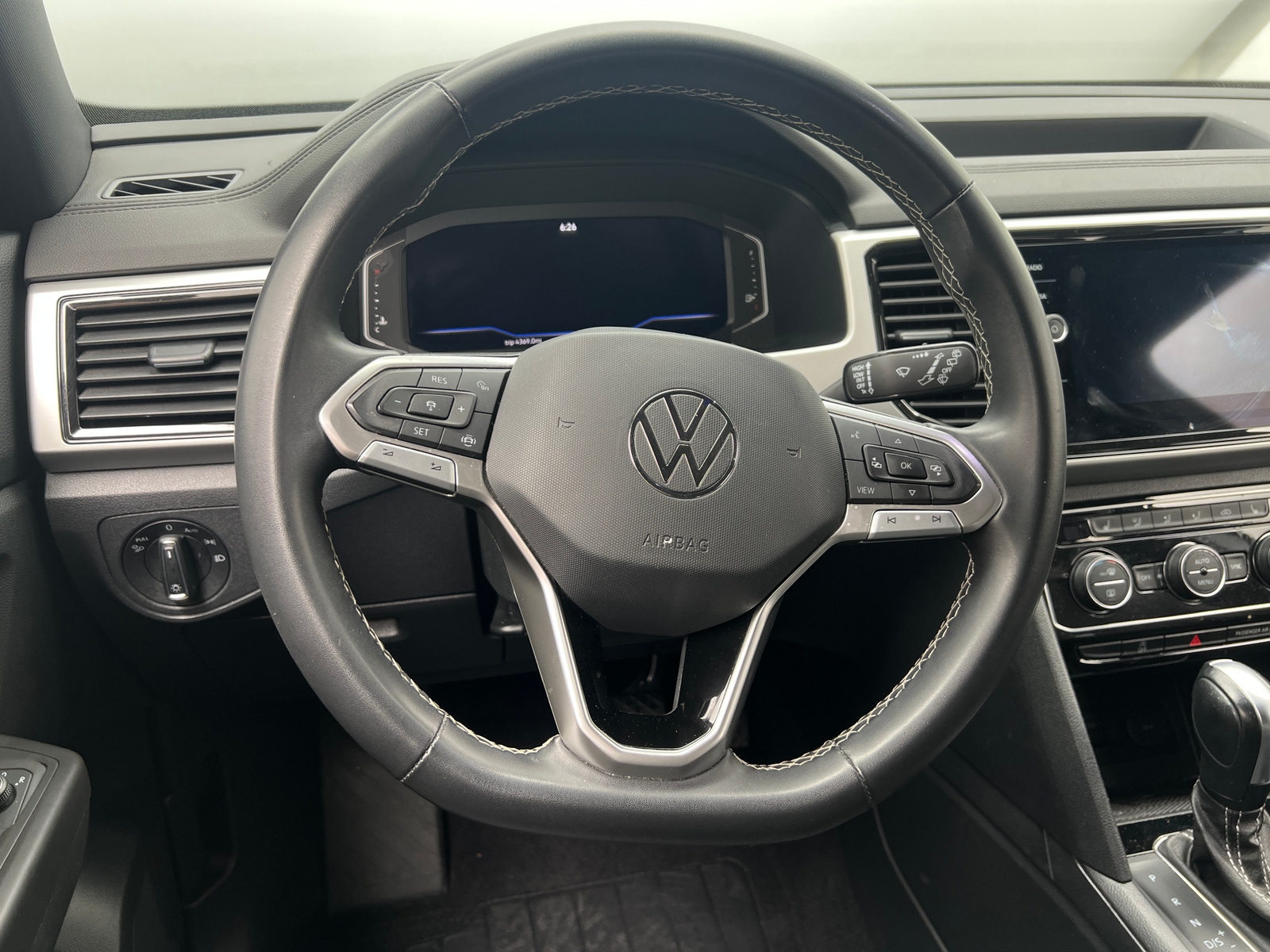 Thumbnail: 2022 Volkswagen Atlas - 5