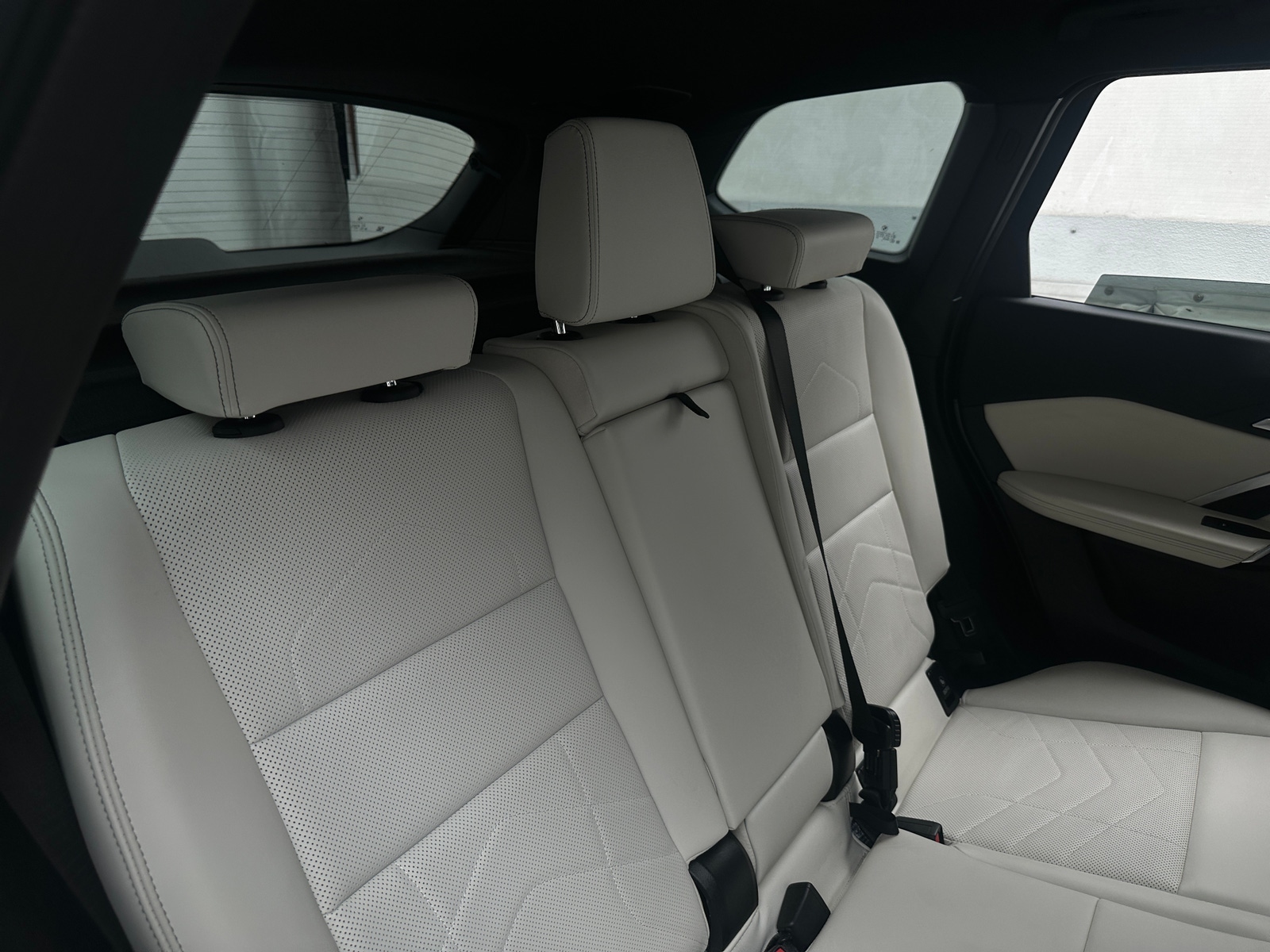 Thumbnail: 2026 BMW X1 - 5
