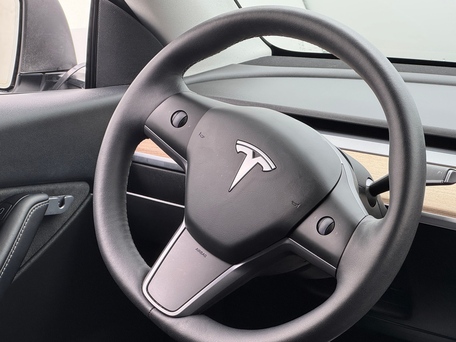 Thumbnail: 2022 Tesla Model Y - 4