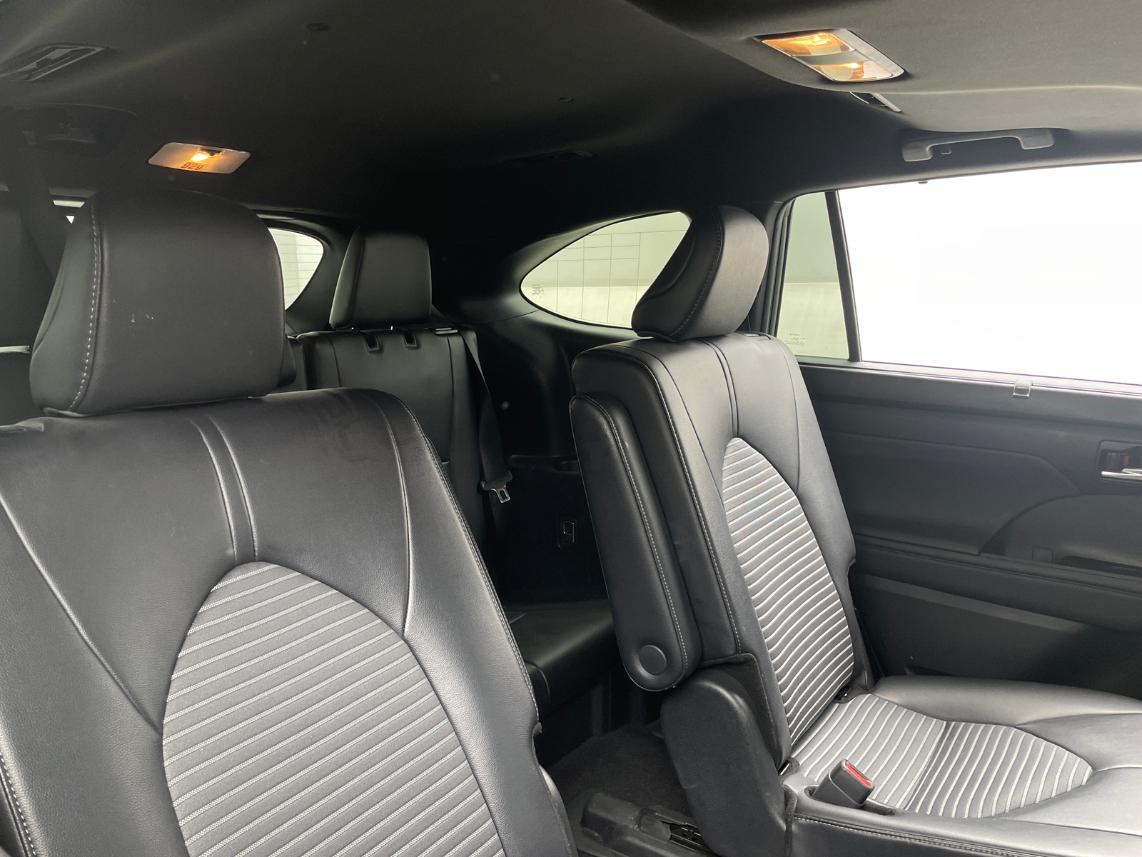 Thumbnail: 2024 Toyota Highlander - 6