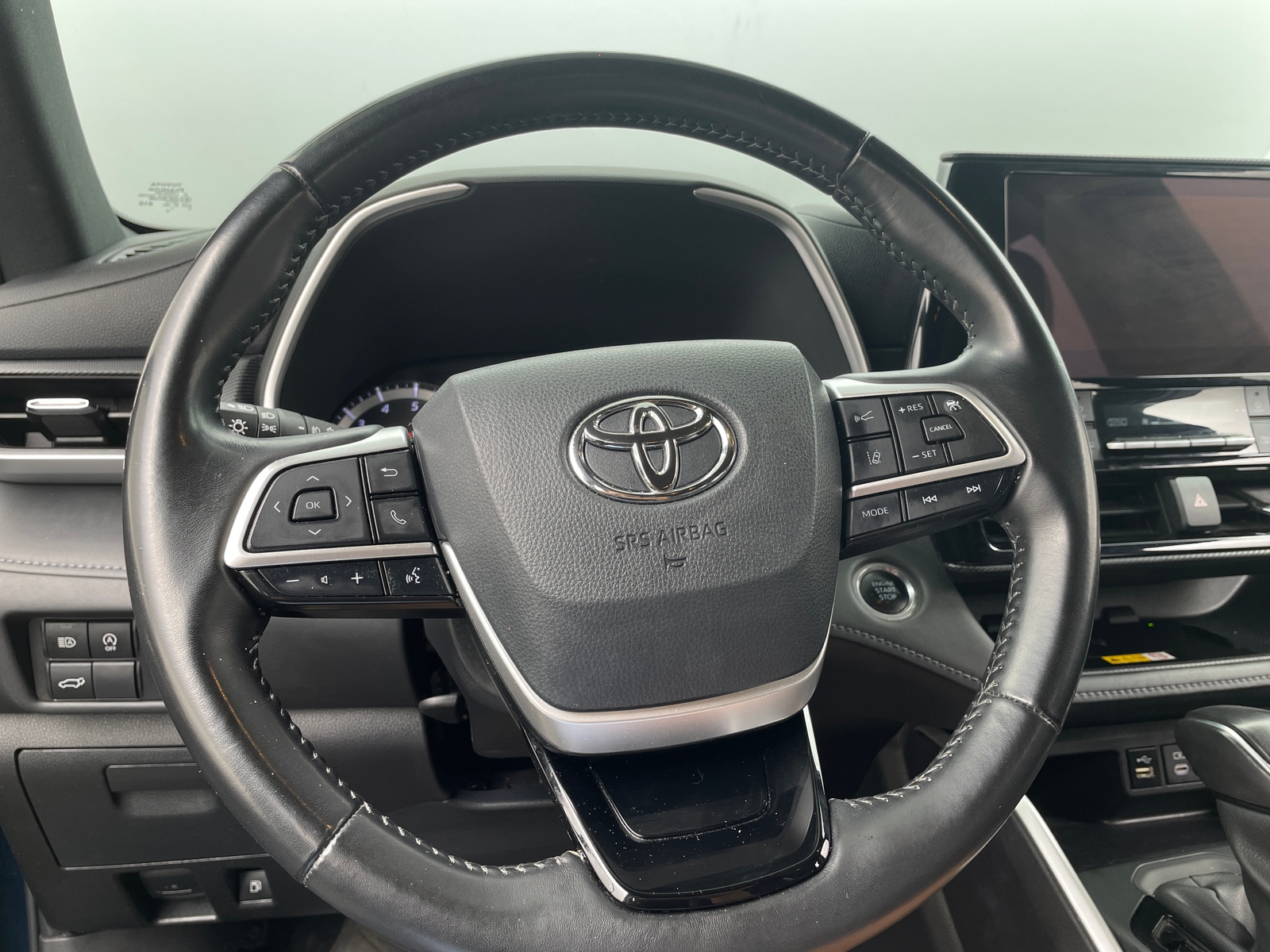 Thumbnail: 2024 Toyota Highlander - 5