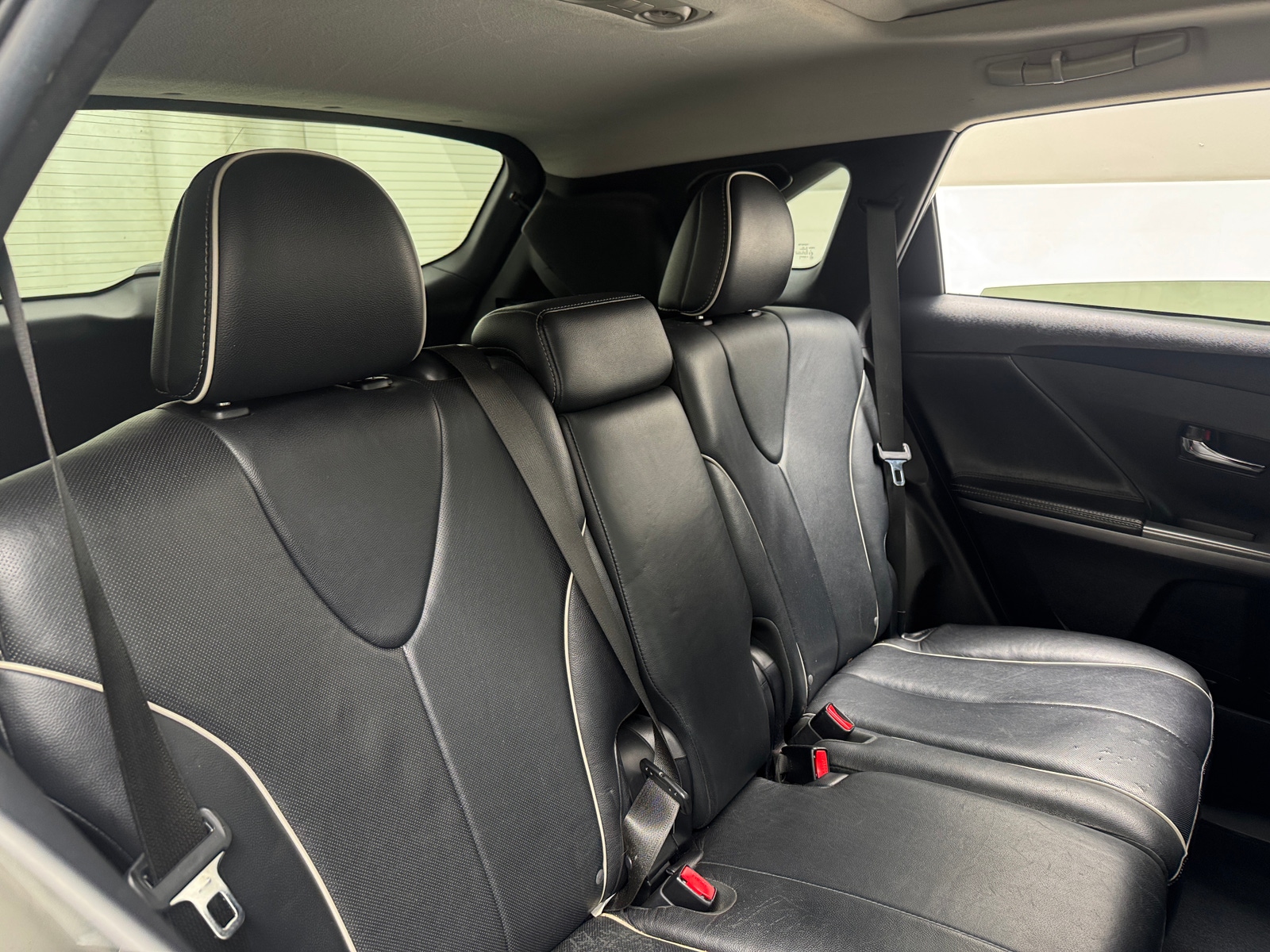 Thumbnail: 2014 Toyota Venza - 6