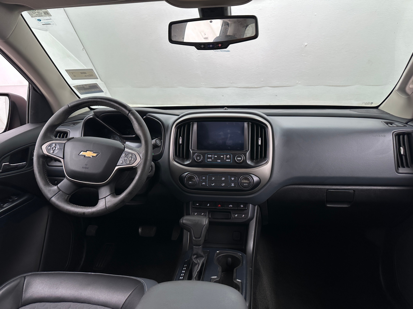 Thumbnail: 2015 Chevrolet Colorado - 3