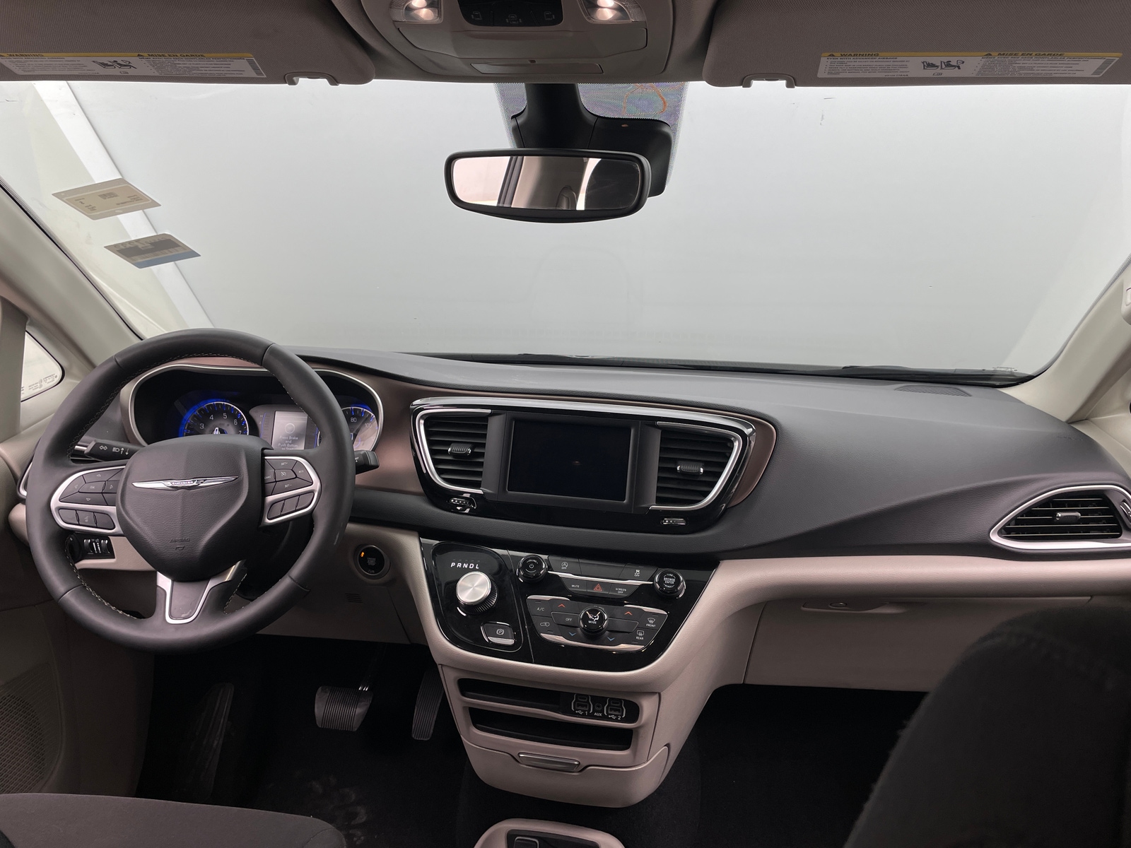 Thumbnail: 2023 Chrysler Voyager - 3