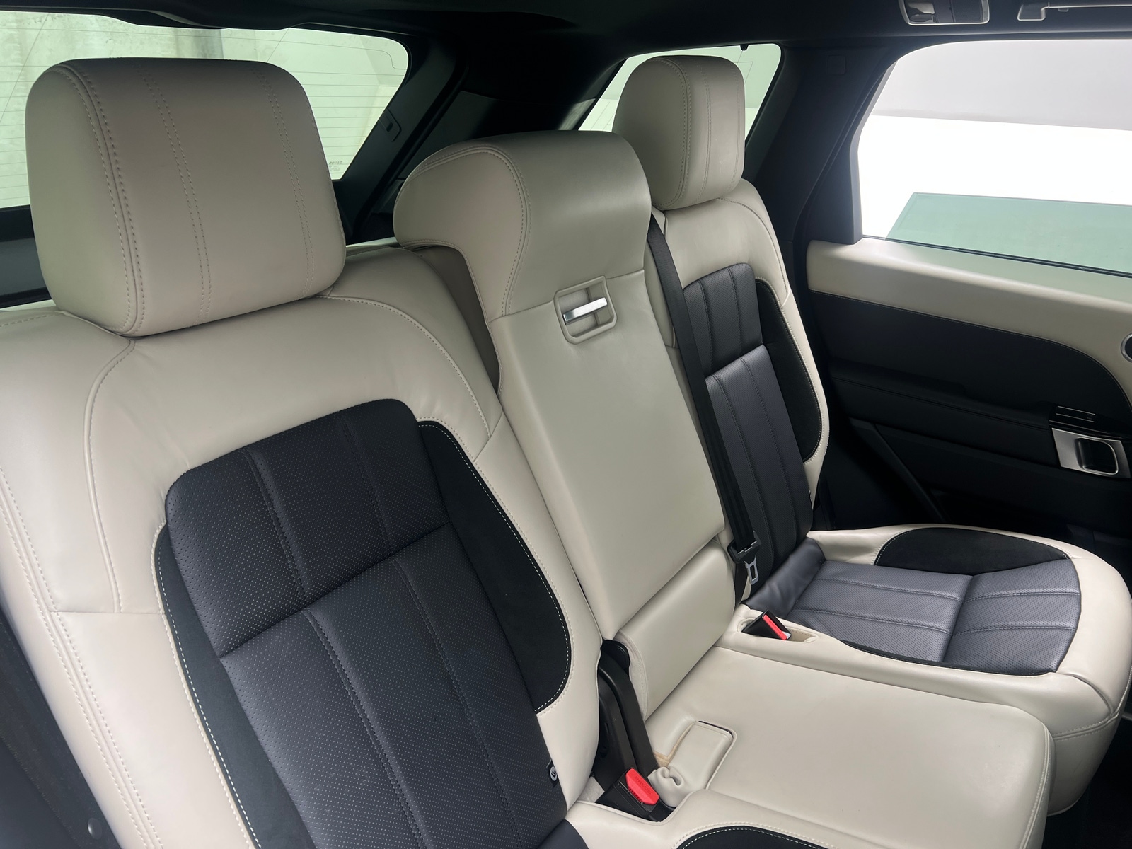 Thumbnail: 2020 Land Rover Range Rover Sport - 5