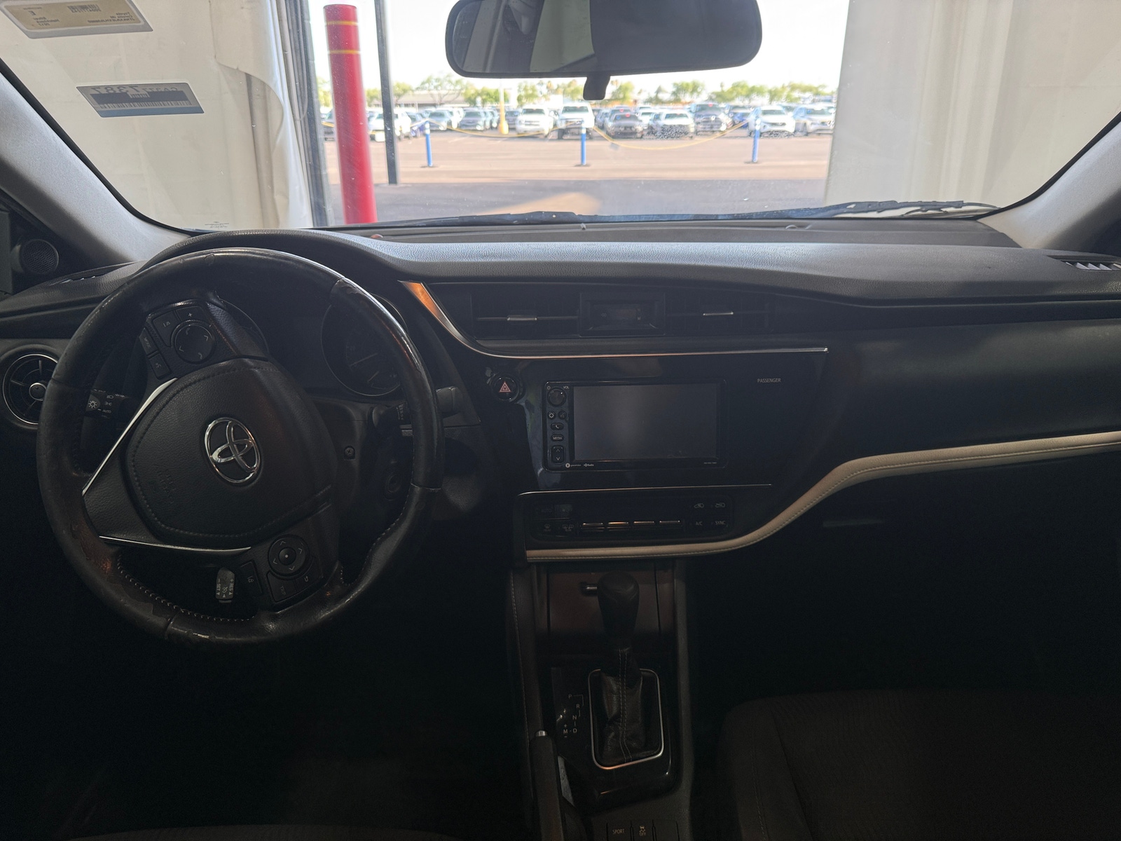 Thumbnail: 2017 Toyota Corolla iM - 3