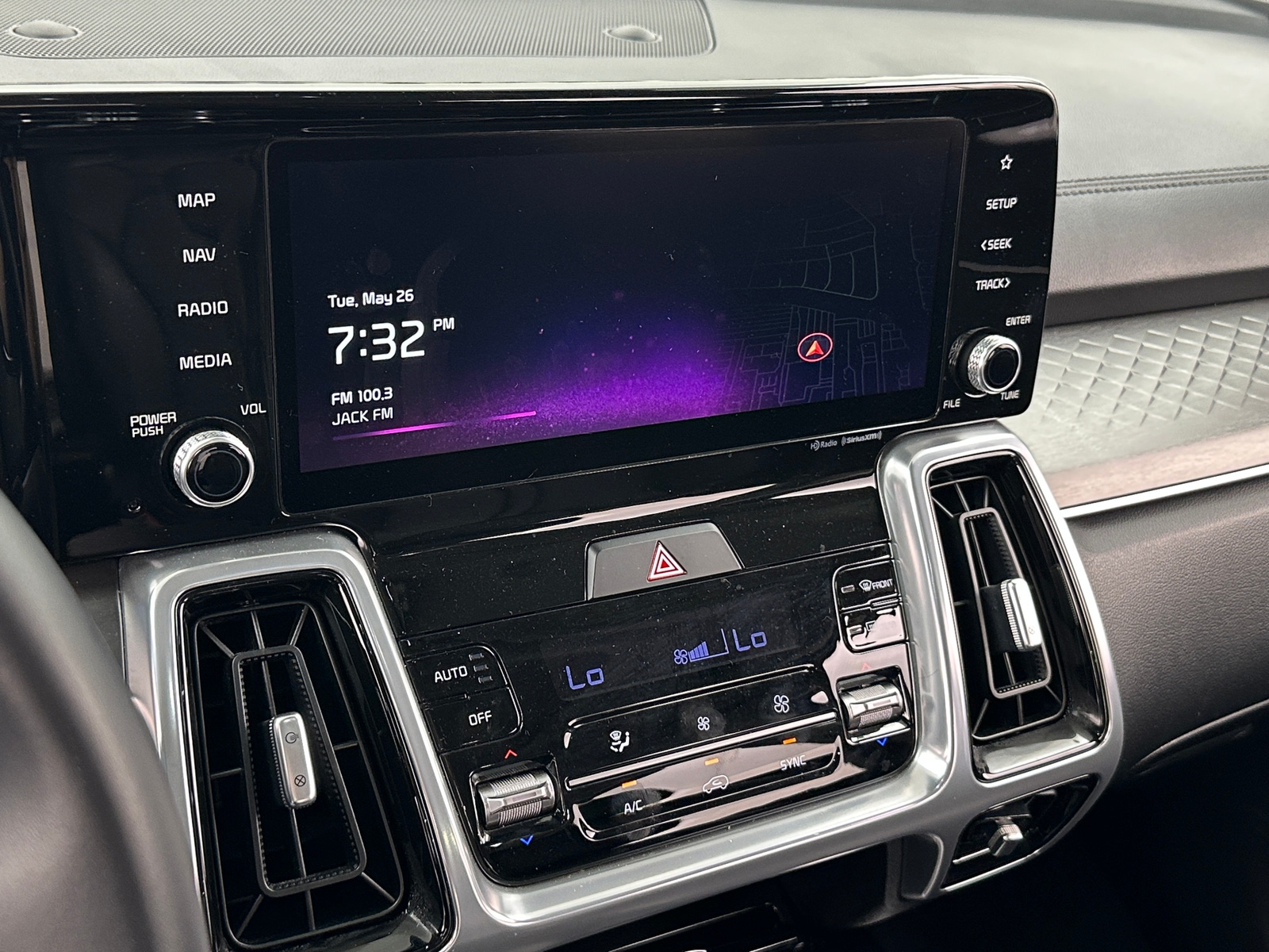 Thumbnail: 2023 Kia Sorento - 3