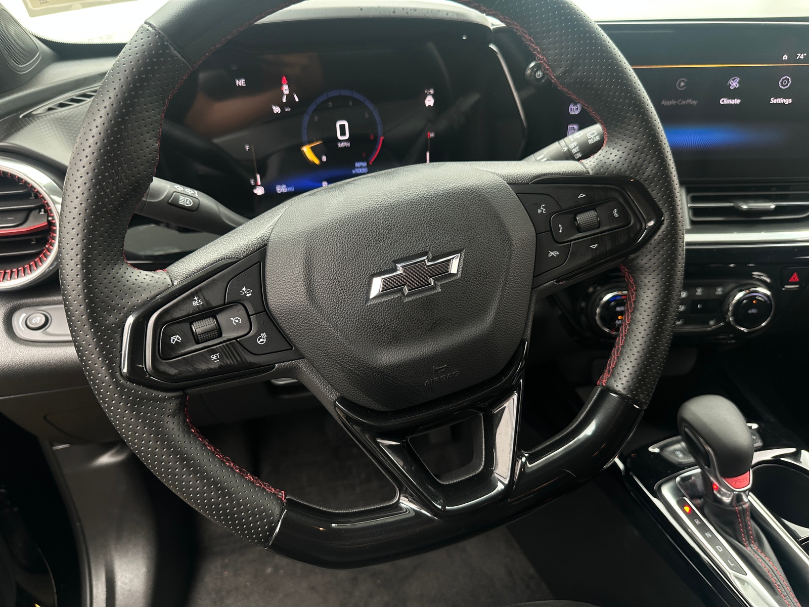 Thumbnail: 2025 Chevrolet Trax - 4