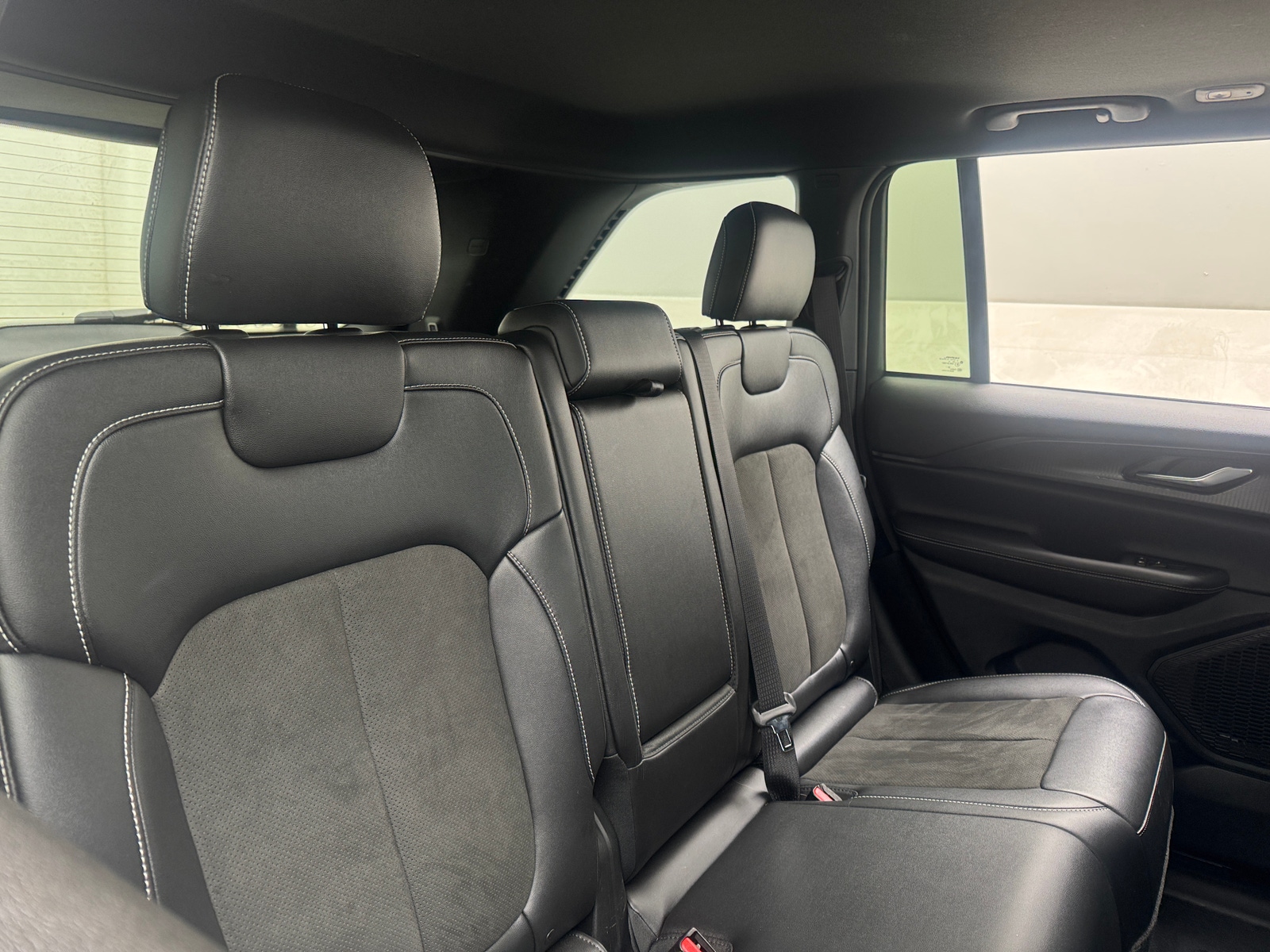 Thumbnail: 2023 Jeep Grand Cherokee - 5