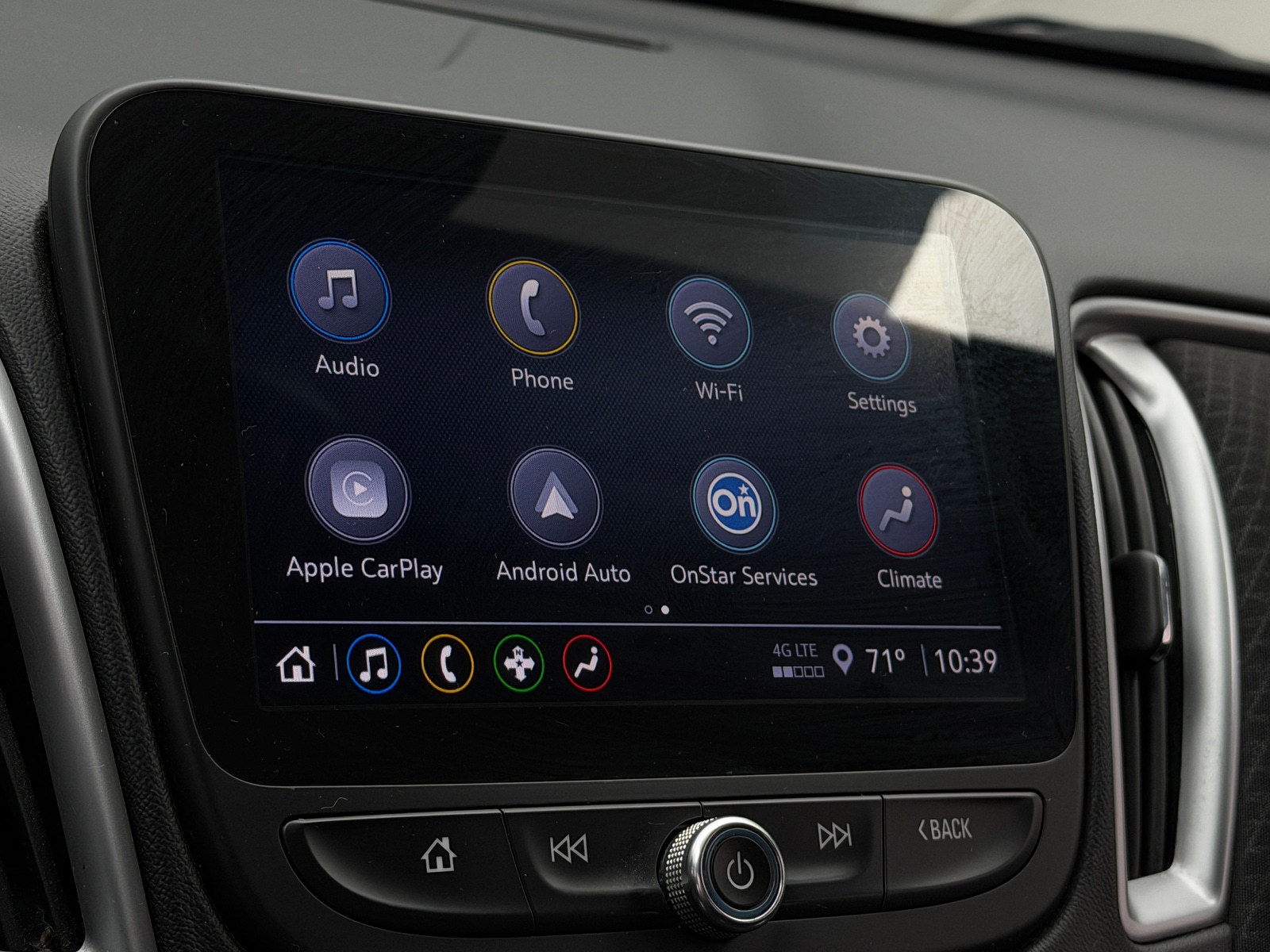 Thumbnail: 2024 Chevrolet Malibu - 4