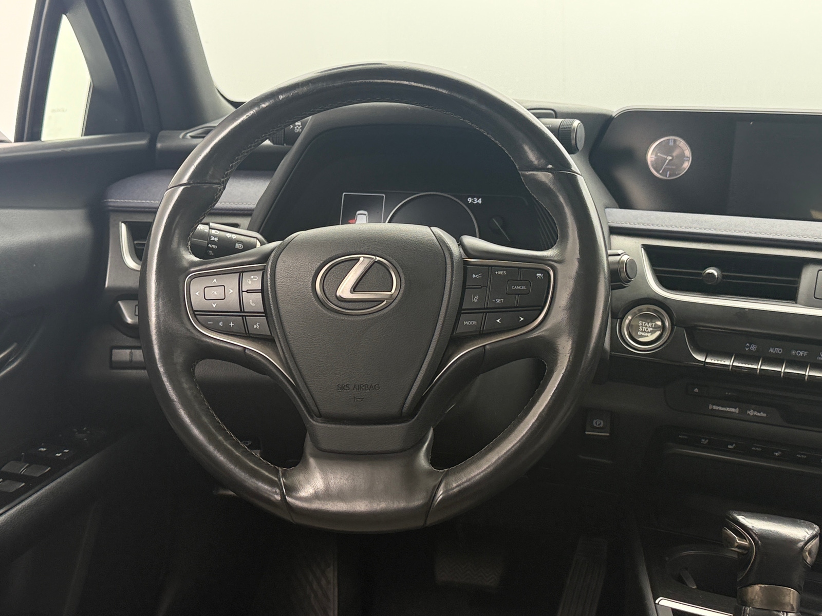 Thumbnail: 2019 Lexus UX - 4