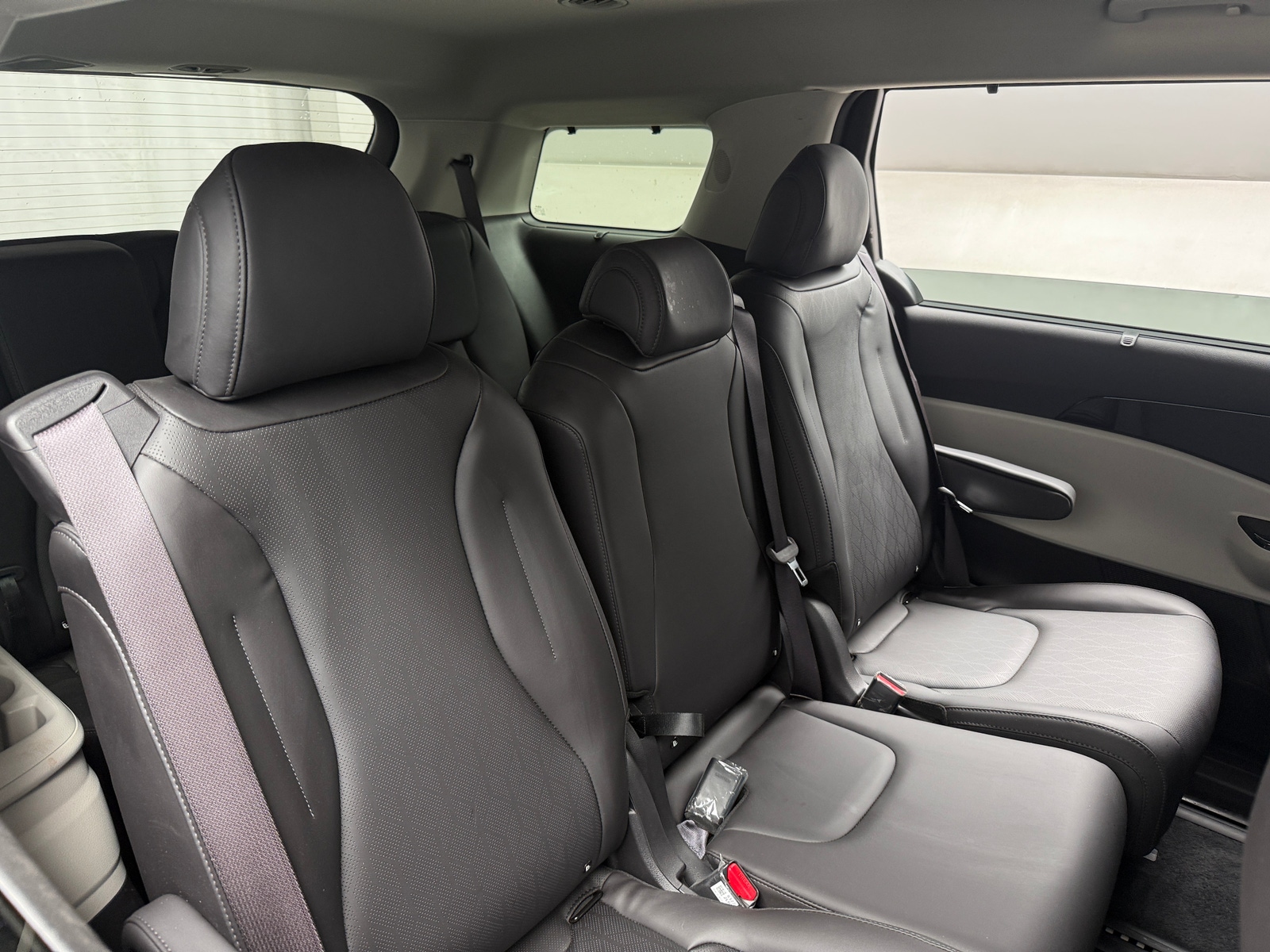 Thumbnail: 2023 Kia Carnival - 5