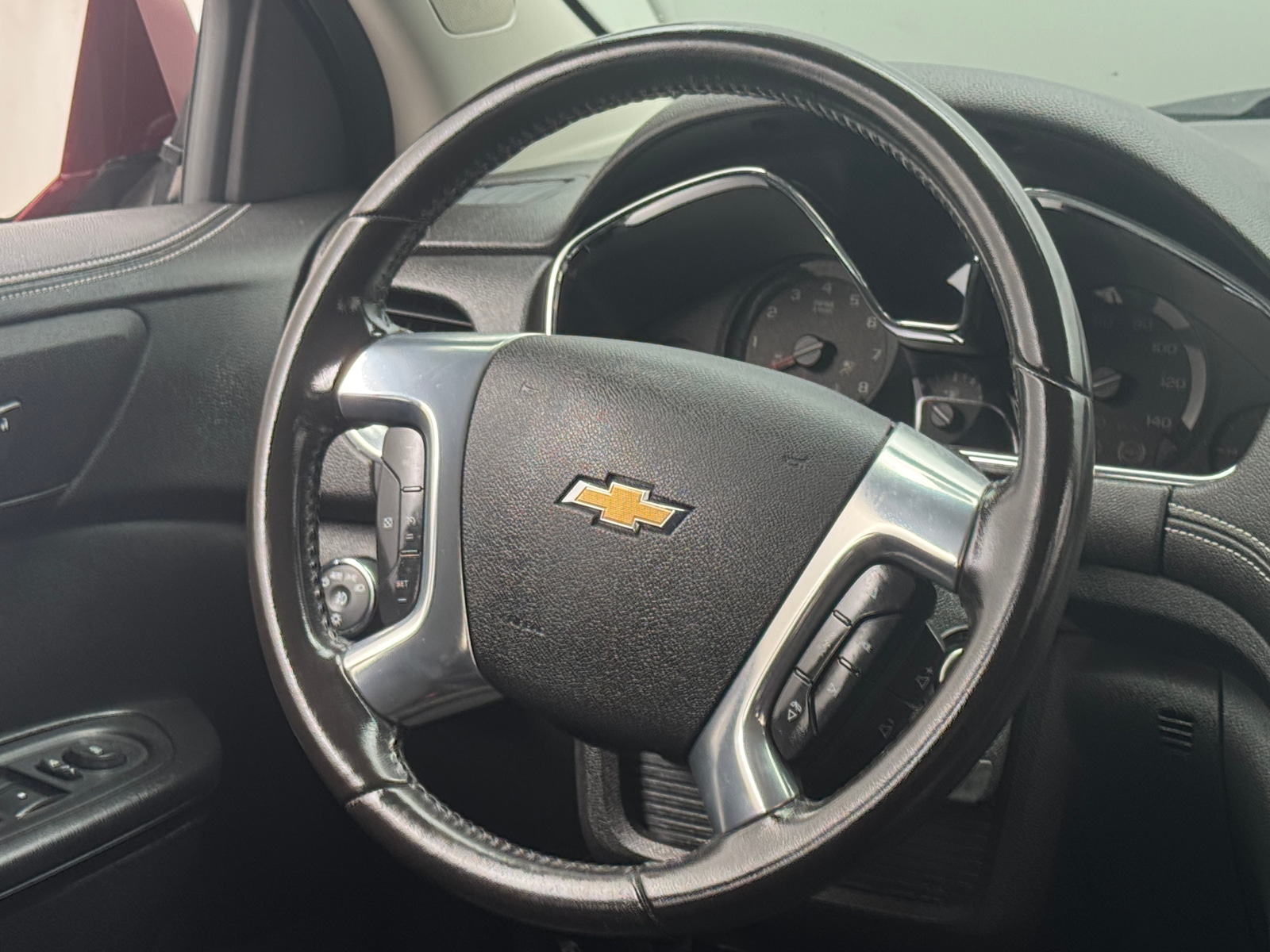 Thumbnail: 2017 Chevrolet Traverse - 5