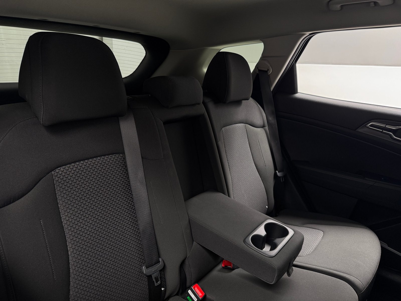Thumbnail: 2025 Kia Sportage - 6