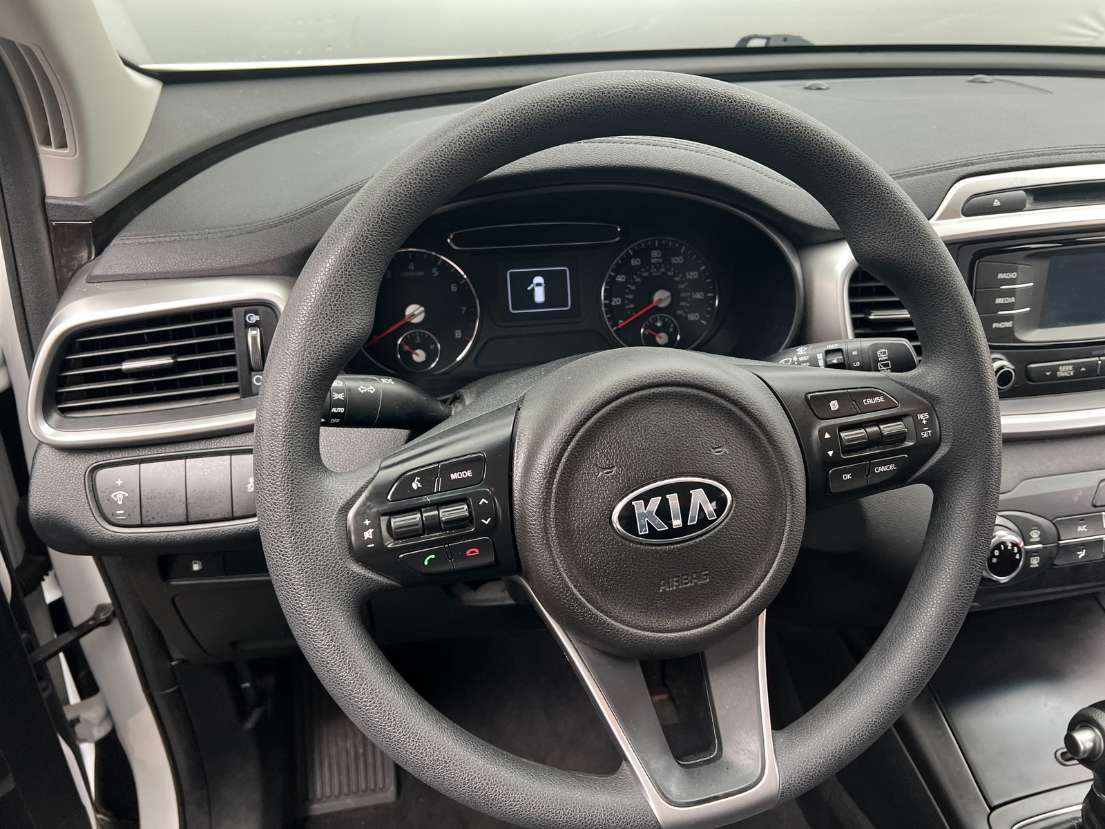 Thumbnail: 2017 Kia Sorento - 5