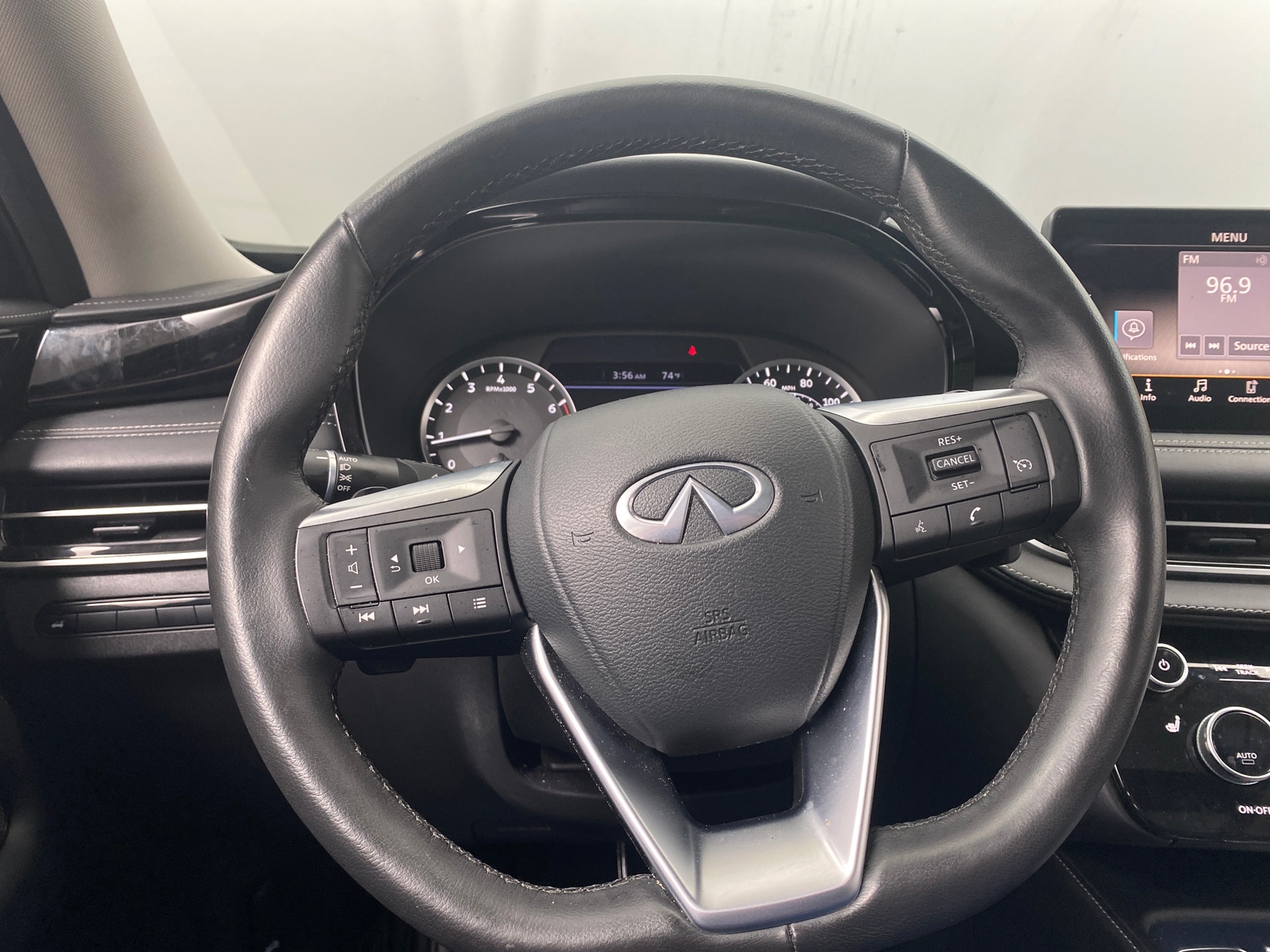 Thumbnail: 2025 INFINITI QX60 - 4
