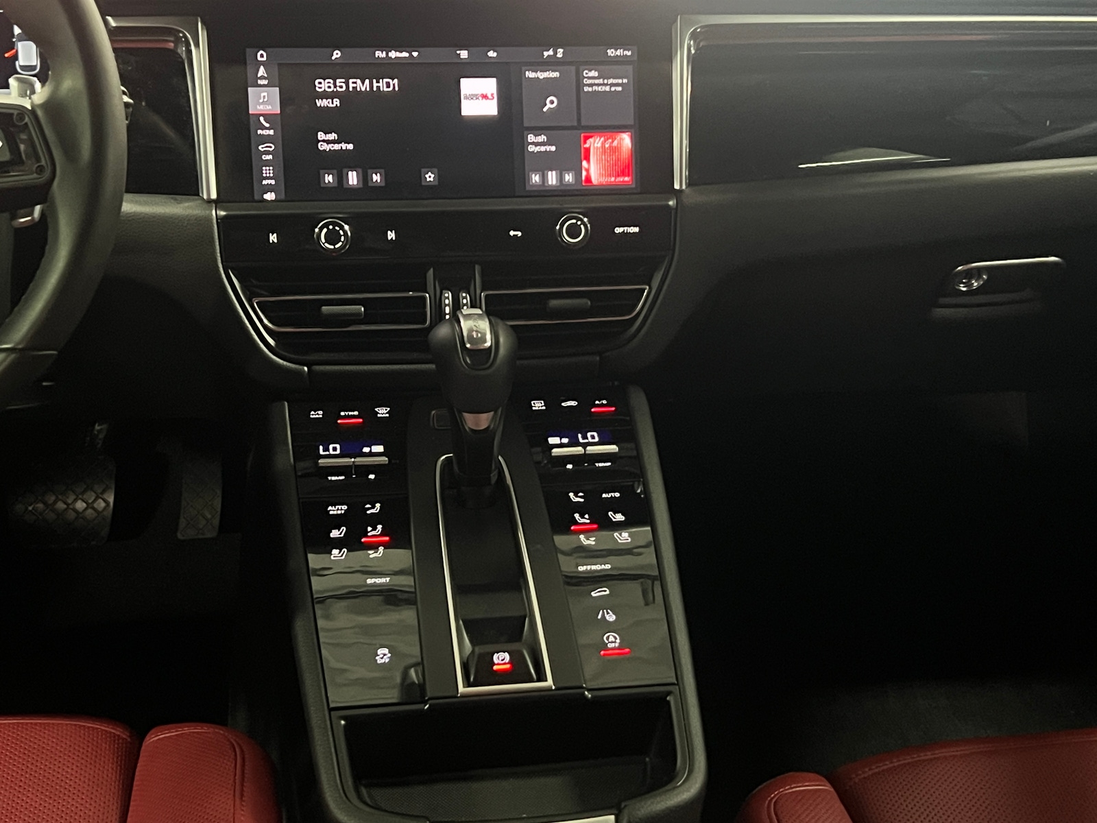 Thumbnail: 2024 Porsche Macan - 3