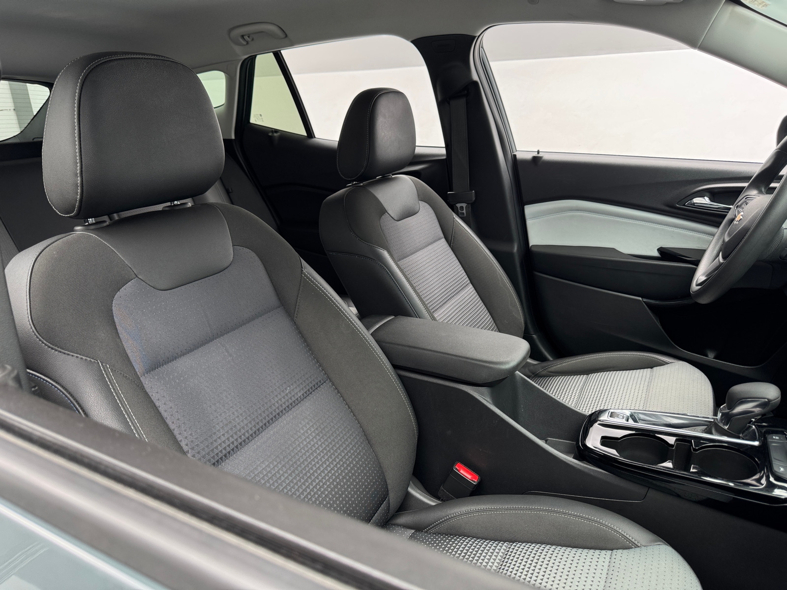 Thumbnail: 2025 Chevrolet Trax - 2