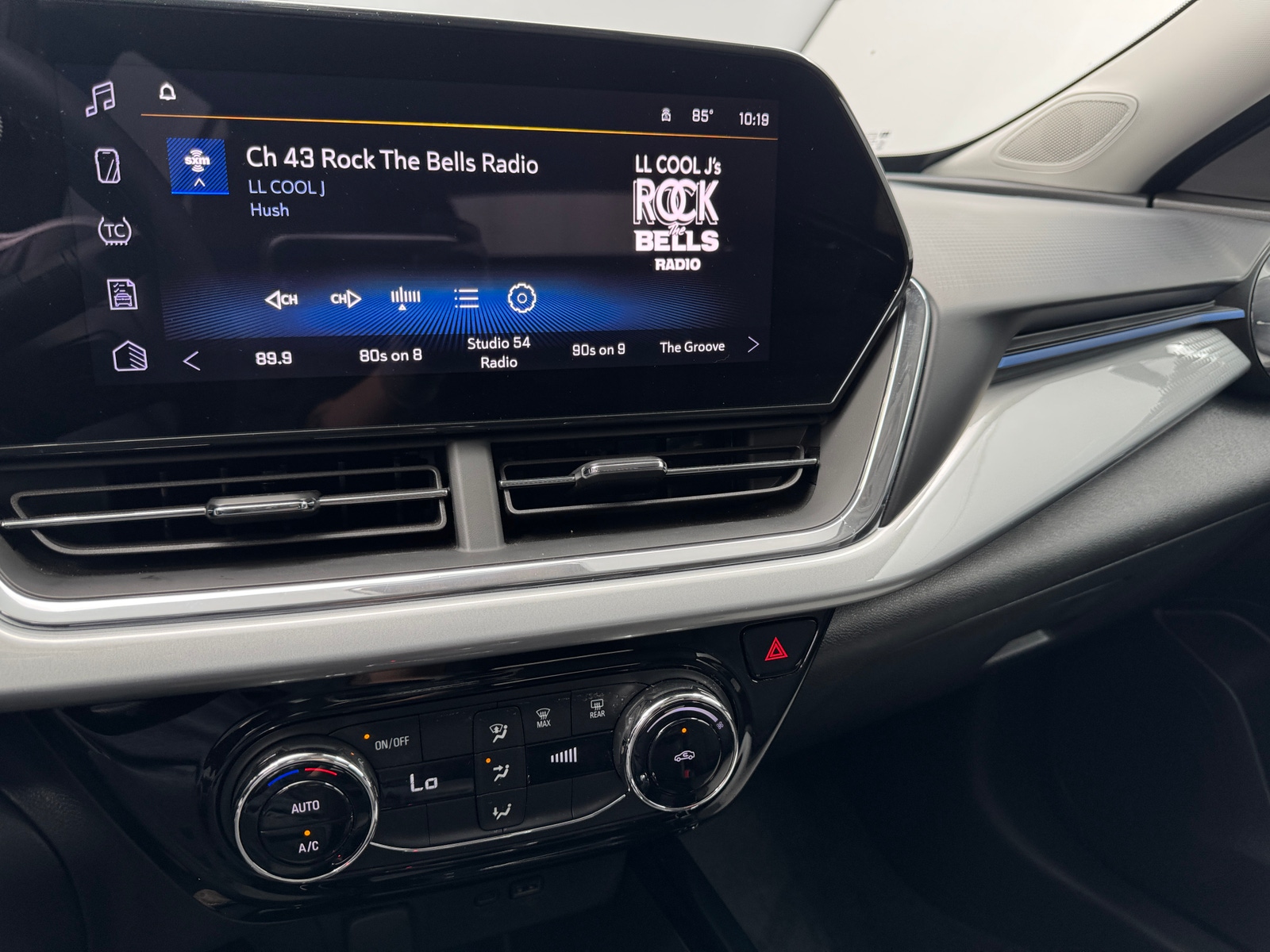 Thumbnail: 2025 Chevrolet Trax - 4