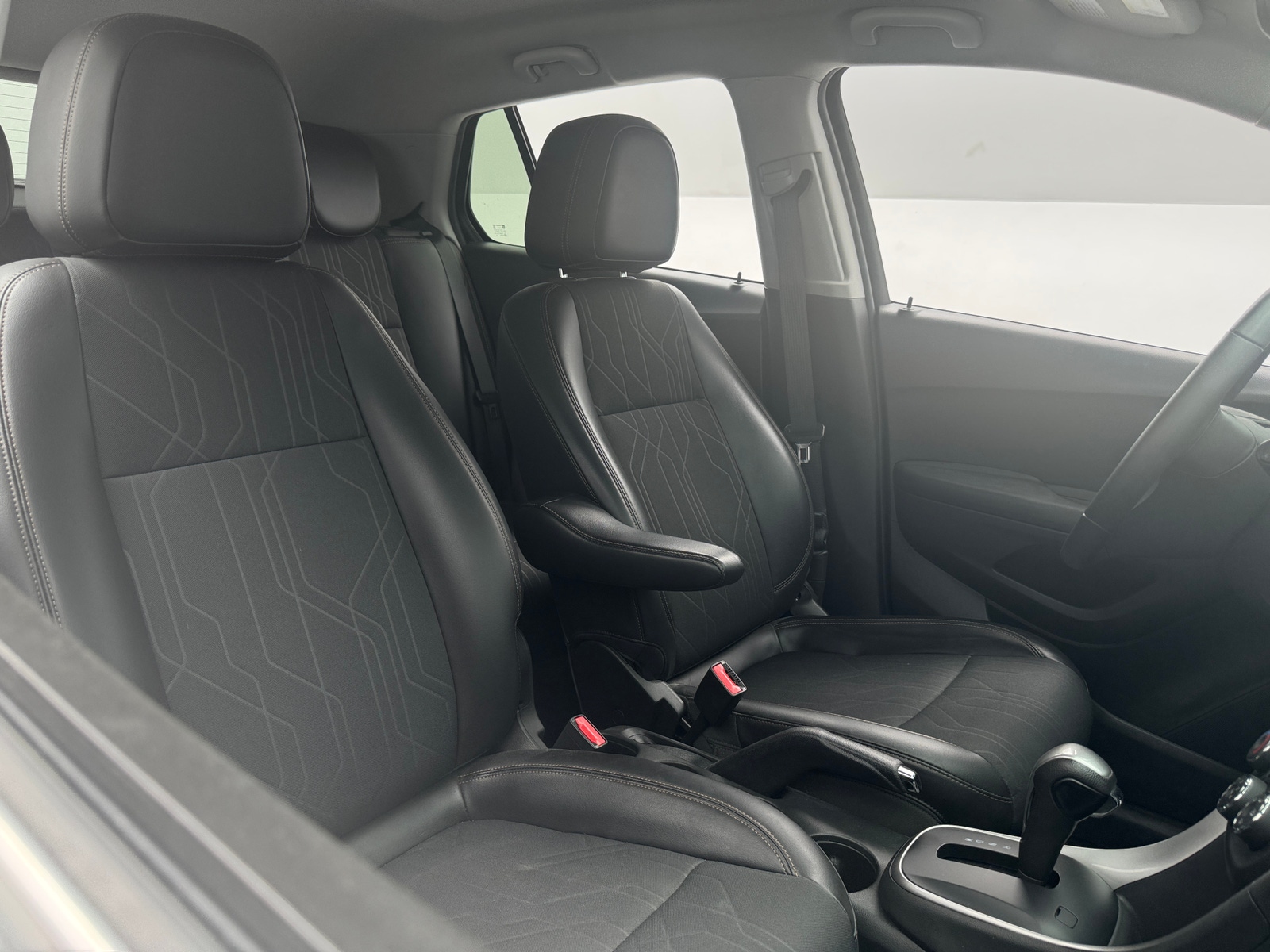 Thumbnail: 2019 Chevrolet Trax - 2