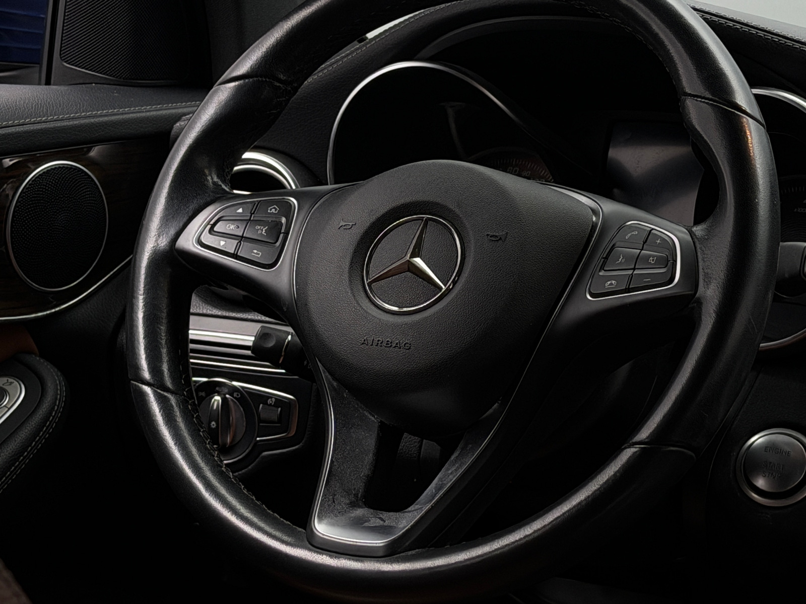 Thumbnail: 2019 Mercedes-Benz GLC - 4