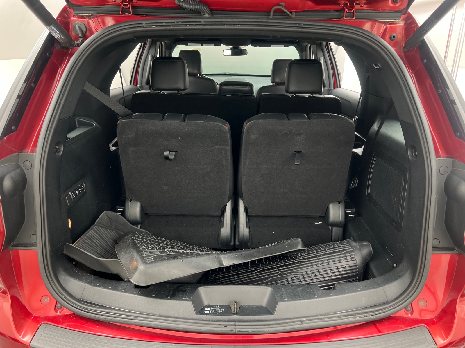 Thumbnail: 2019 Ford Explorer - 6