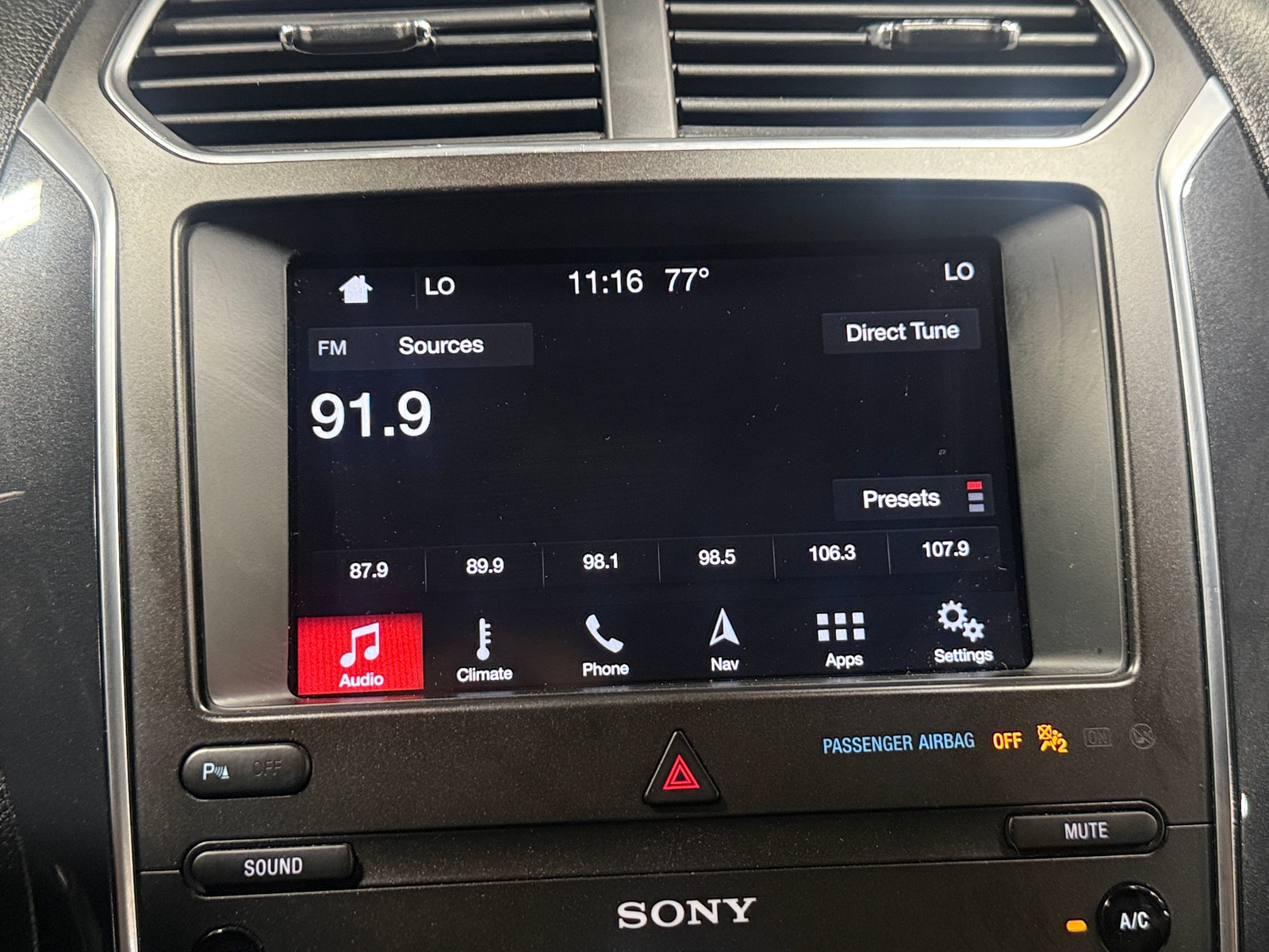 Thumbnail: 2019 Ford Explorer - 3