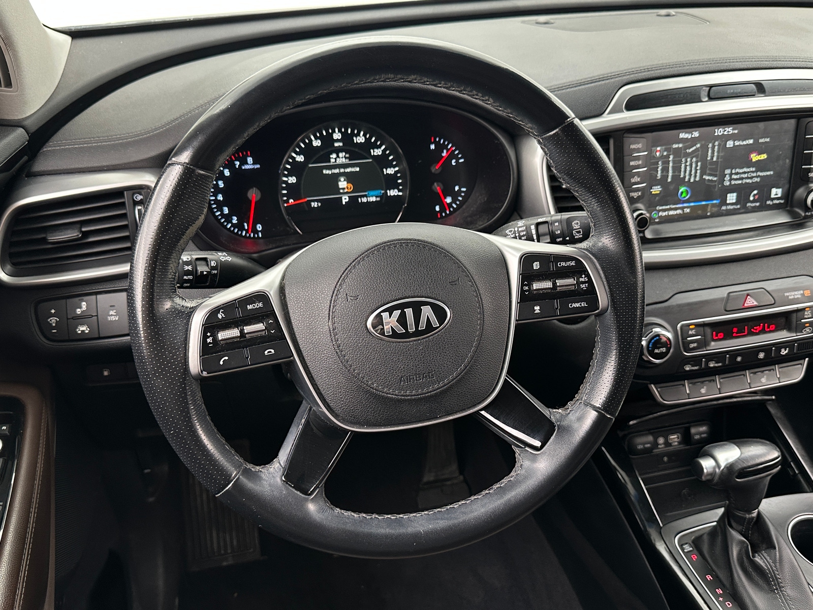 Thumbnail: 2019 Kia Sorento - 4