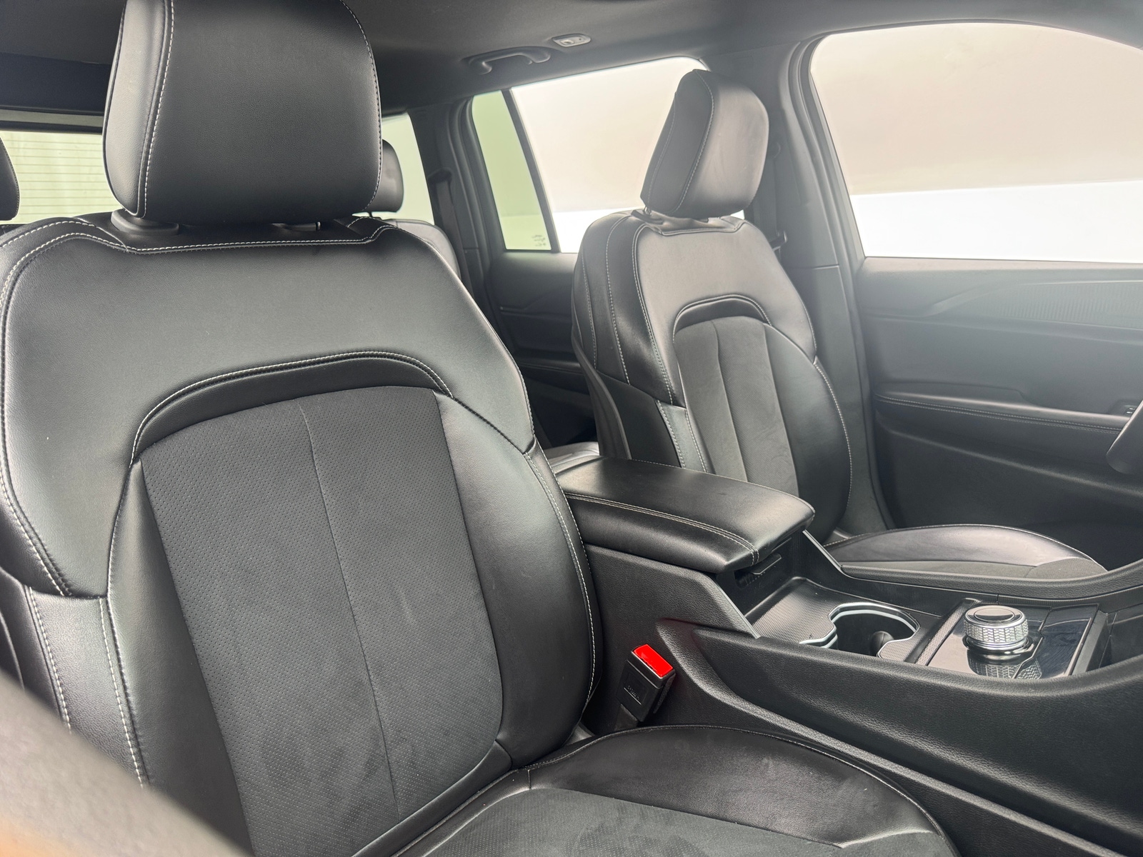 Thumbnail: 2024 Jeep Grand Cherokee - 2