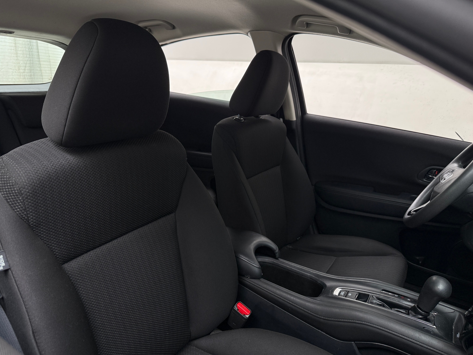 Thumbnail: 2016 Honda HR-V - 2