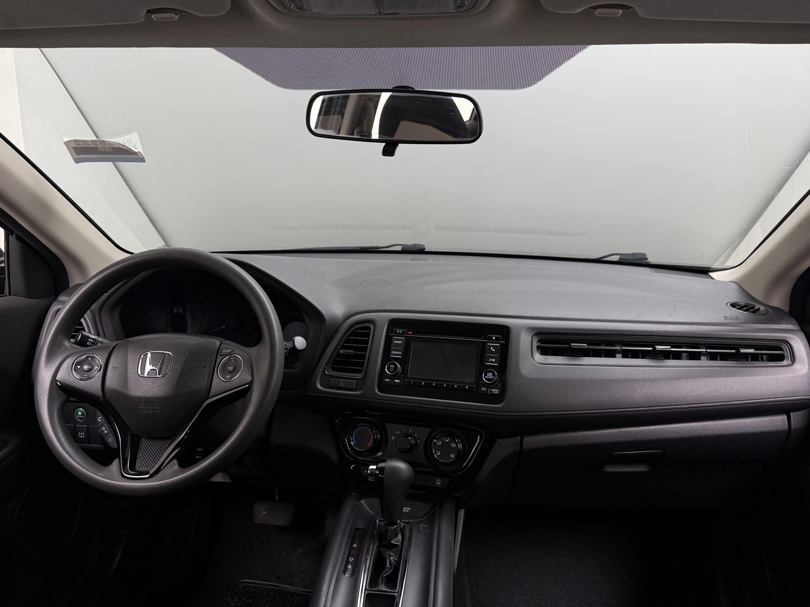 Thumbnail: 2016 Honda HR-V - 3
