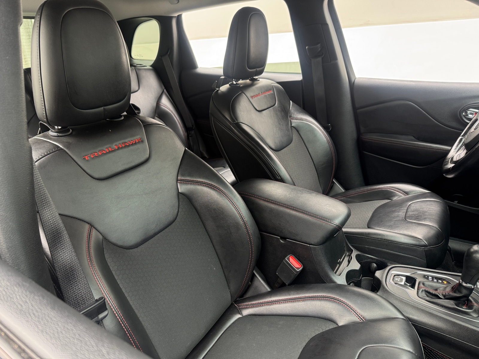 Thumbnail: 2019 Jeep Cherokee - 2