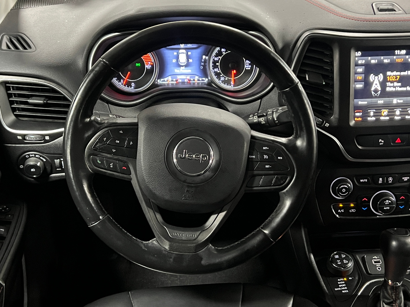 Thumbnail: 2019 Jeep Cherokee - 5