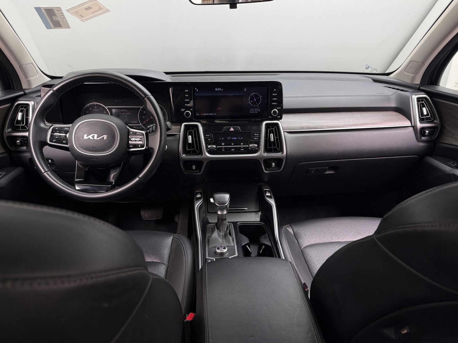 Thumbnail: 2022 Kia Sorento - 2